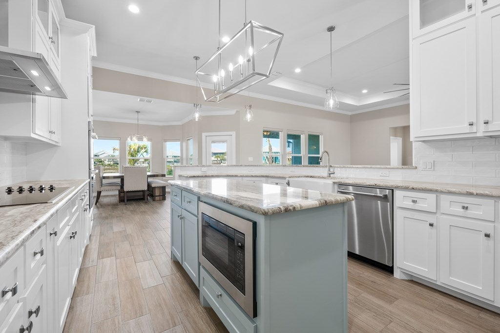 Rockport, Texas, 78382, United States, 5 Bedrooms Bedrooms, ,5 BathroomsBathrooms,Residential,Active,2008732