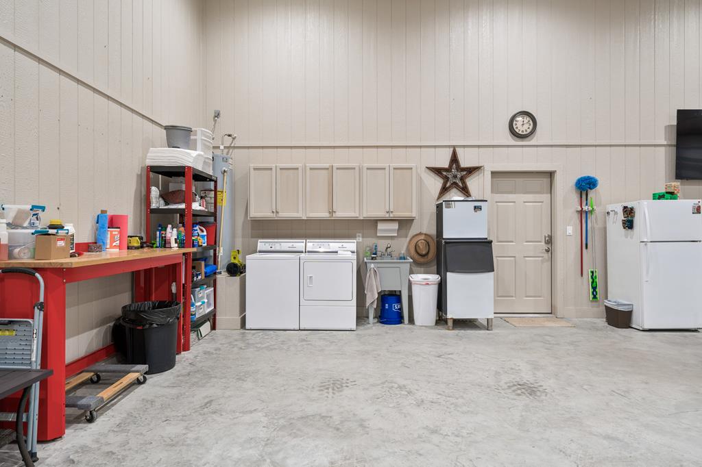 Rockport, Texas, 78382, United States, 5 Bedrooms Bedrooms, ,5 BathroomsBathrooms,Residential,Active,2008732