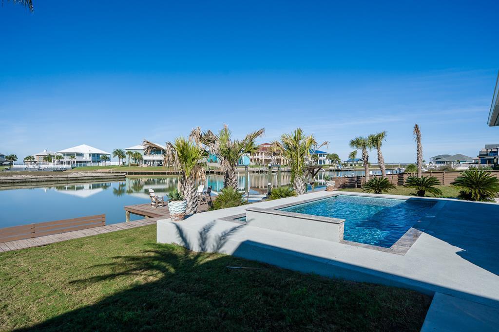 Rockport, Texas, 78382, United States, 5 Bedrooms Bedrooms, ,5 BathroomsBathrooms,Residential,Active,2008732