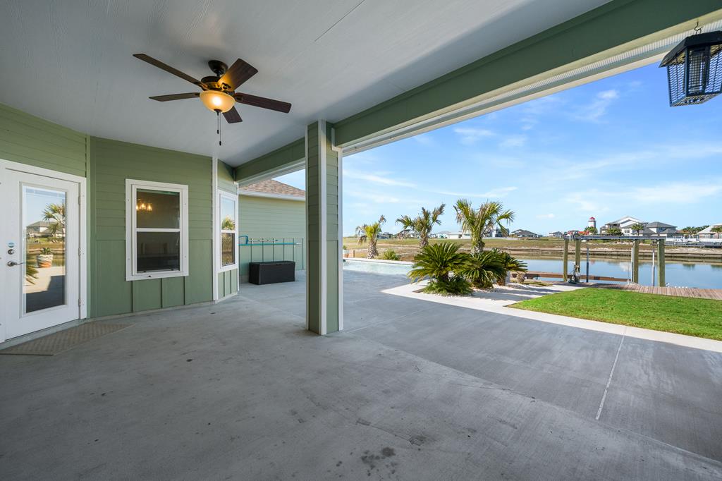 Rockport, Texas, 78382, United States, 5 Bedrooms Bedrooms, ,5 BathroomsBathrooms,Residential,Active,2008732