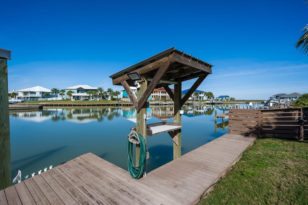Rockport, Texas, 78382, United States, 5 Bedrooms Bedrooms, ,5 BathroomsBathrooms,Residential,Active,2008732