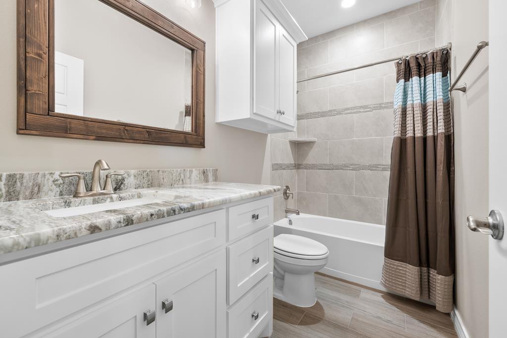 Rockport, Texas, 78382, United States, 5 Bedrooms Bedrooms, ,5 BathroomsBathrooms,Residential,Active,2008732