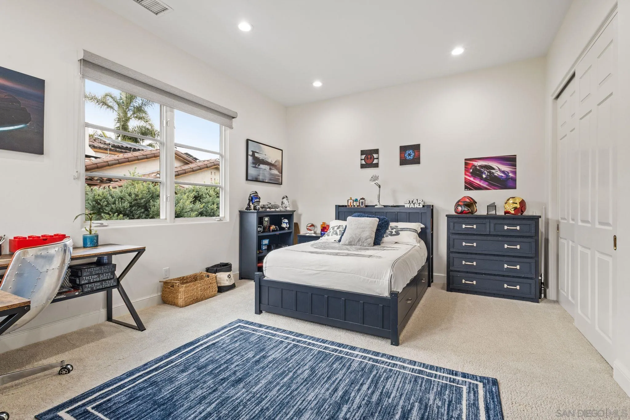 Carlsbad, California, 92011, United States, 5 Bedrooms Bedrooms, ,5 BathroomsBathrooms,Residential,Pending,2045548