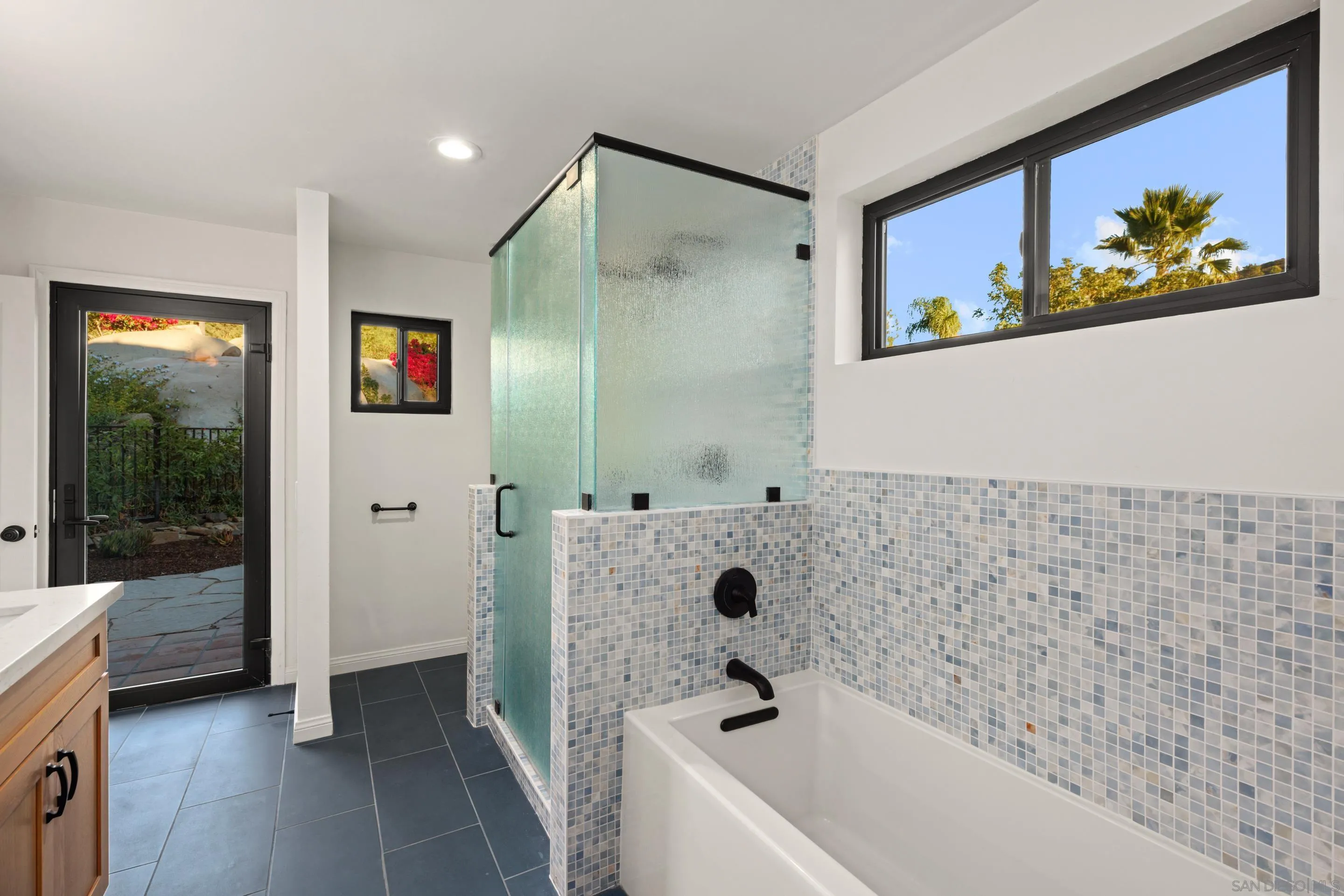 Poway, California, 92064, United States, 4 Bedrooms Bedrooms, ,4 BathroomsBathrooms,Residential,Active,1943826