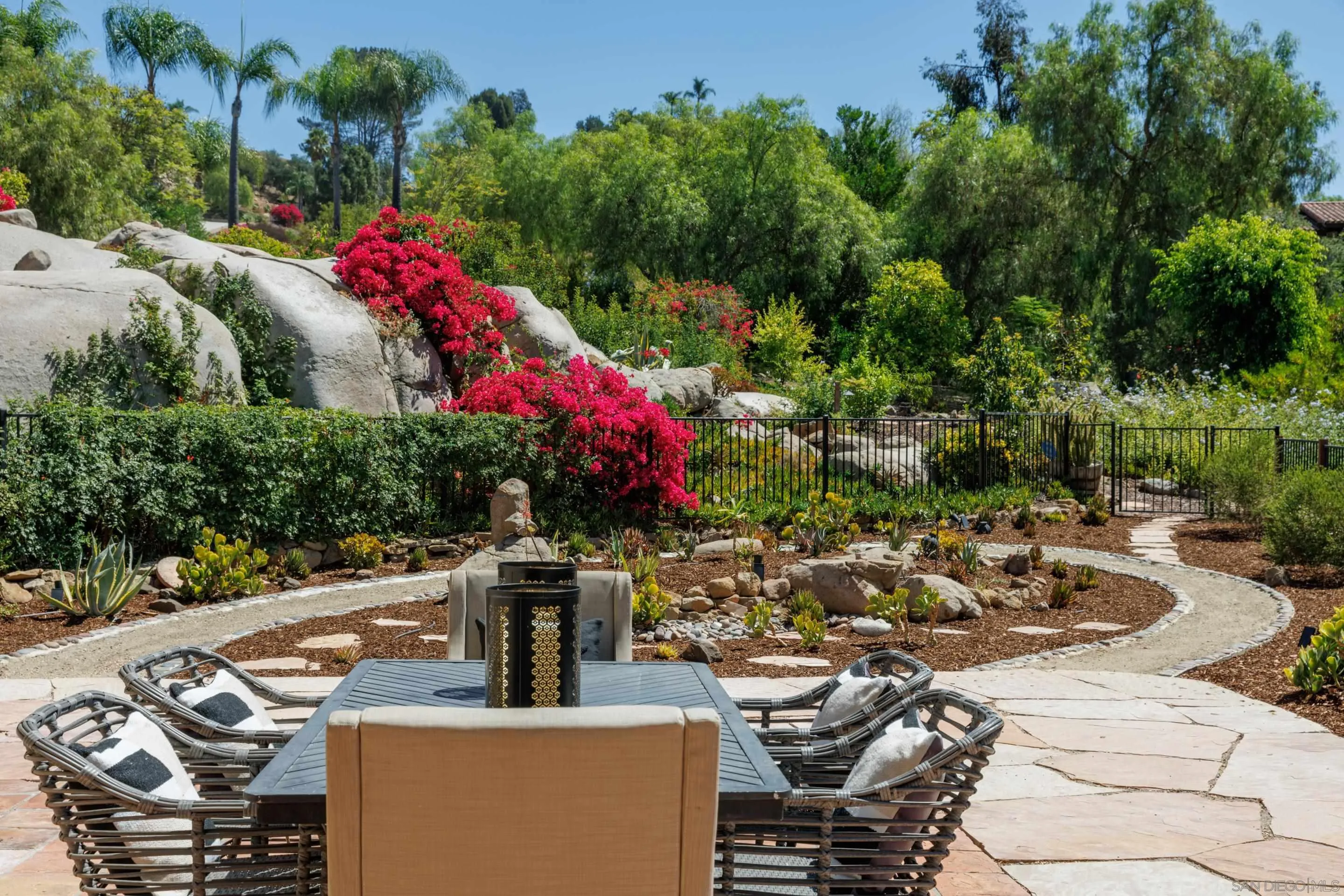 Poway, California, 92064, United States, 4 Bedrooms Bedrooms, ,4 BathroomsBathrooms,Residential,Active,1943826