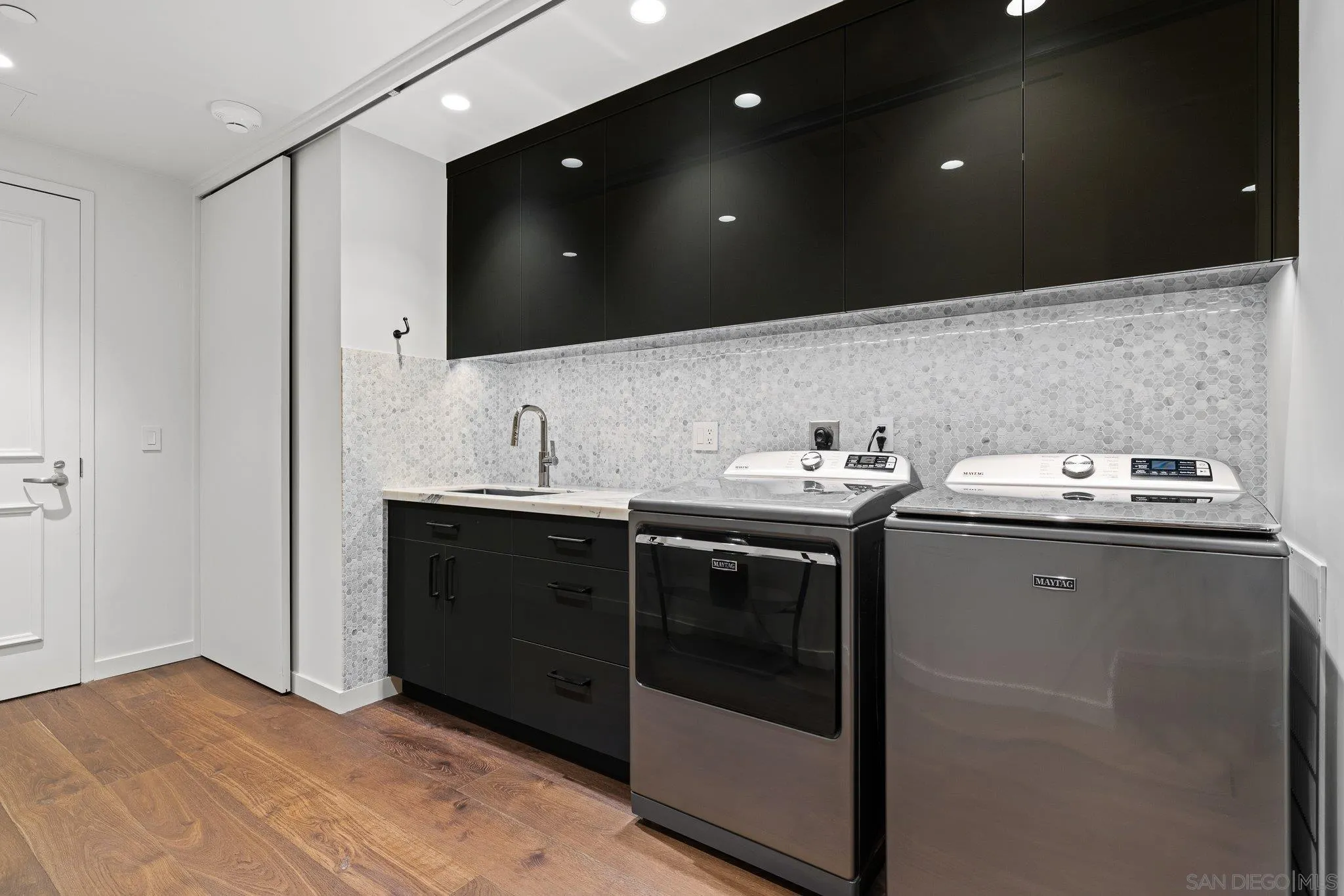 San Diego, California, 92103, United States, 2 Bedrooms Bedrooms, ,3 BathroomsBathrooms,Residential,Active,2007276