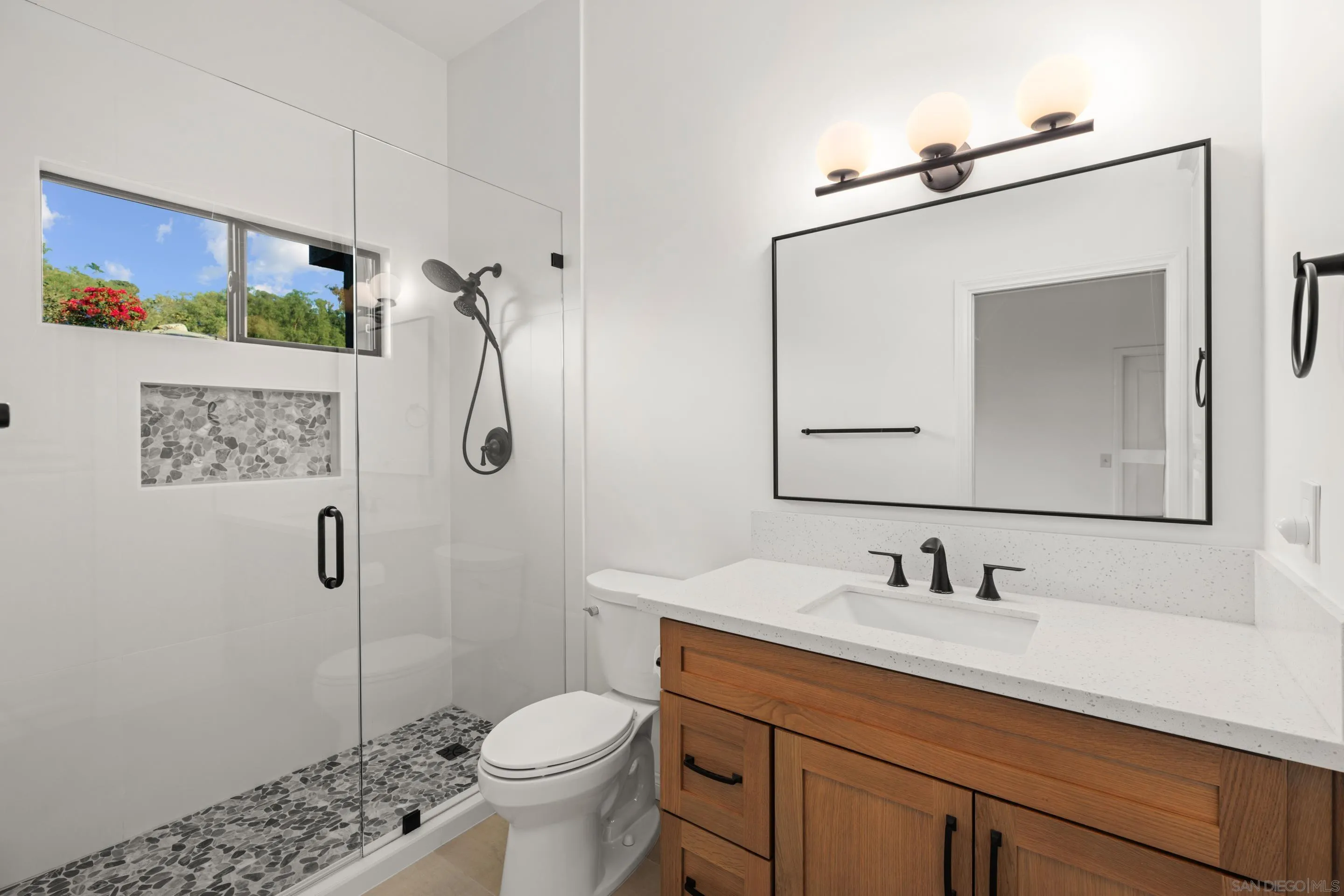 Poway, California, 92064, United States, 4 Bedrooms Bedrooms, ,4 BathroomsBathrooms,Residential,Active,1943826