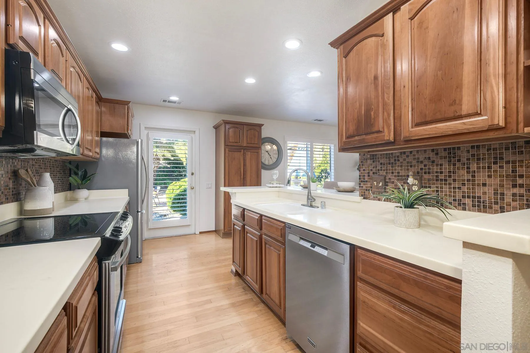 San Diego, California, 92129, United States, 3 Bedrooms Bedrooms, ,2 BathroomsBathrooms,Residential,Active,2018181