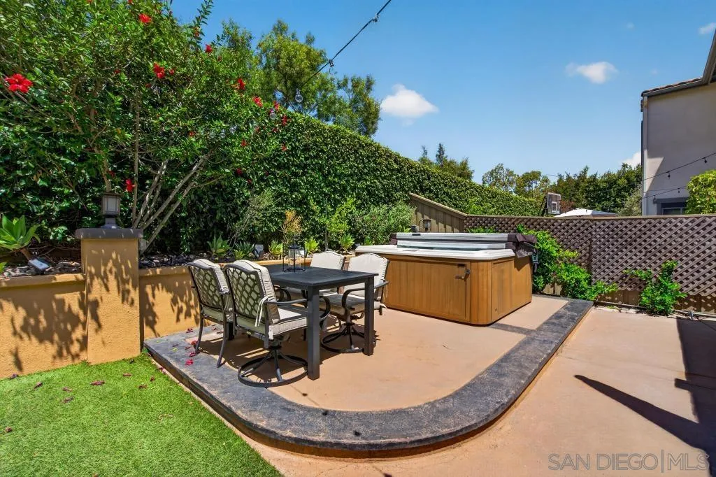 San Diego, California, 92127, United States, 5 Bedrooms Bedrooms, ,3 BathroomsBathrooms,Residential,Active,2041350