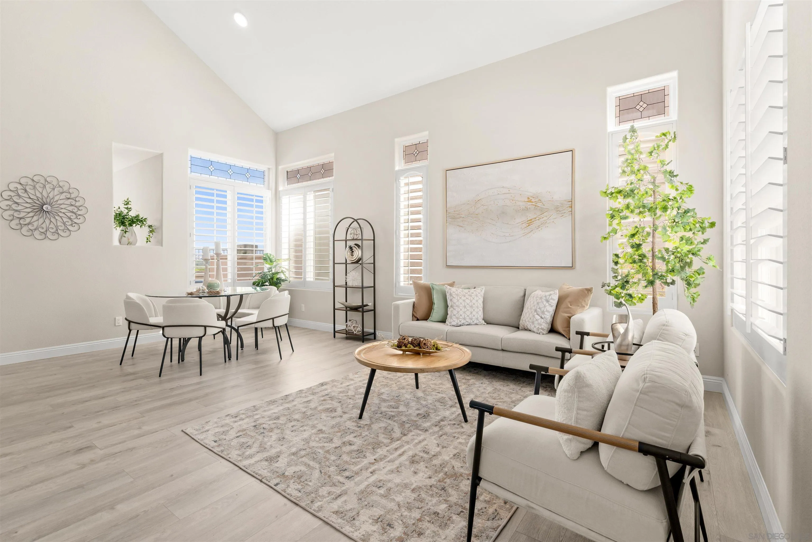 San Diego, California, 92128, United States, 3 Bedrooms Bedrooms, ,3 BathroomsBathrooms,Residential,Active,1945480