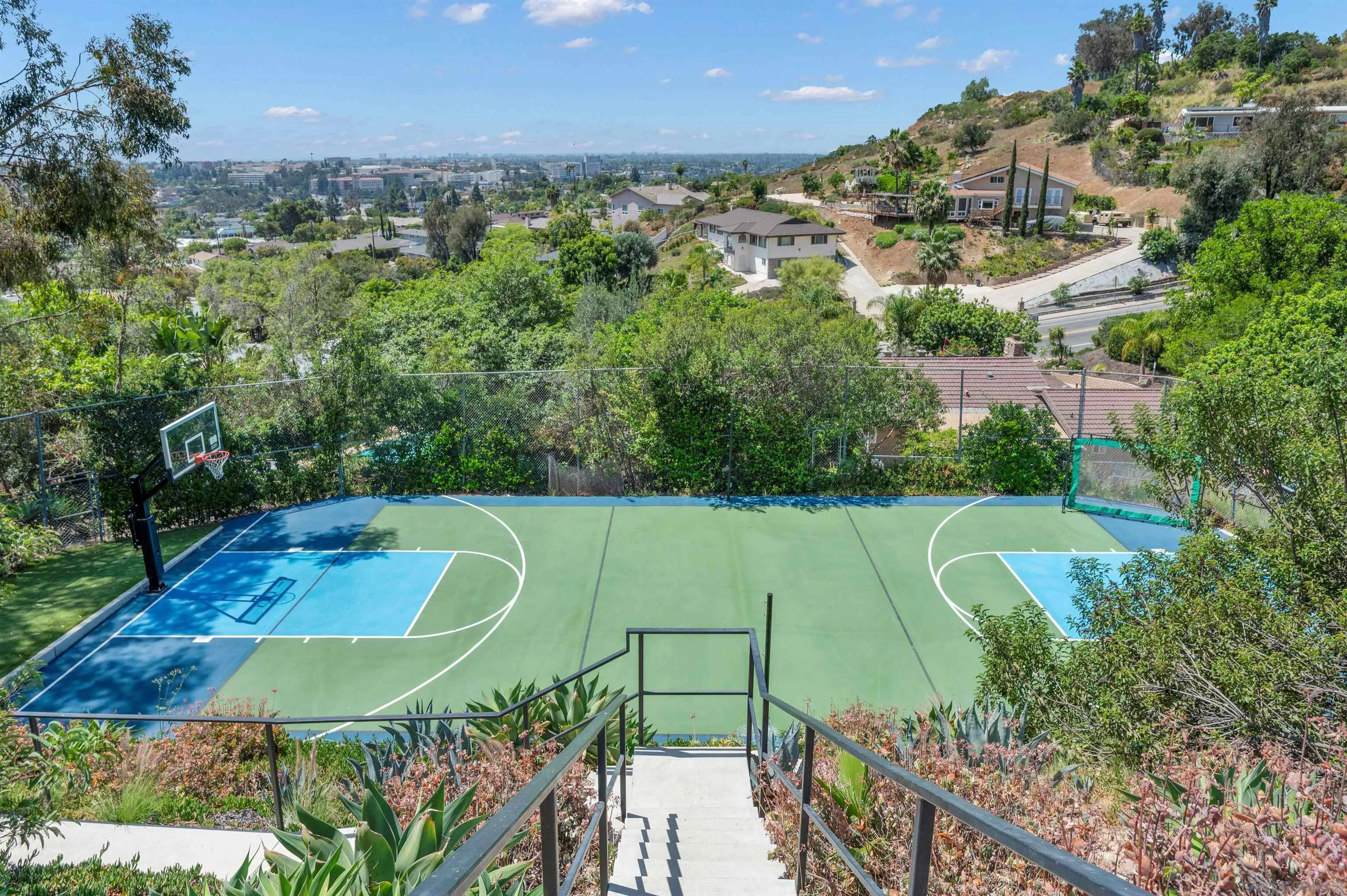 San Diego, California, 92120, United States, 4 Bedrooms Bedrooms, ,4 BathroomsBathrooms,Residential,Active,2042189