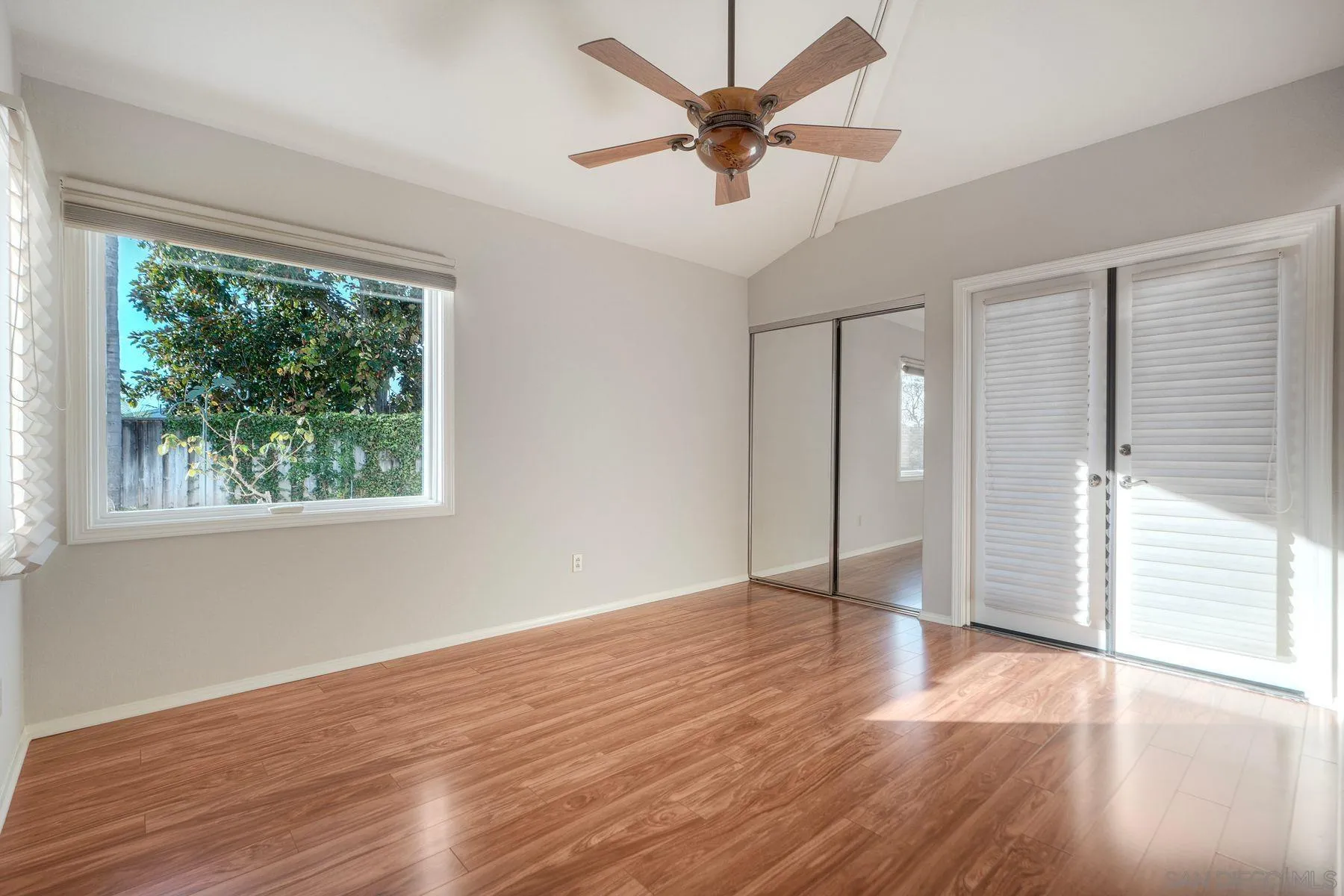 Escondido, California, 92029, United States, 4 Bedrooms Bedrooms, ,4 BathroomsBathrooms,Residential,Active,1995277