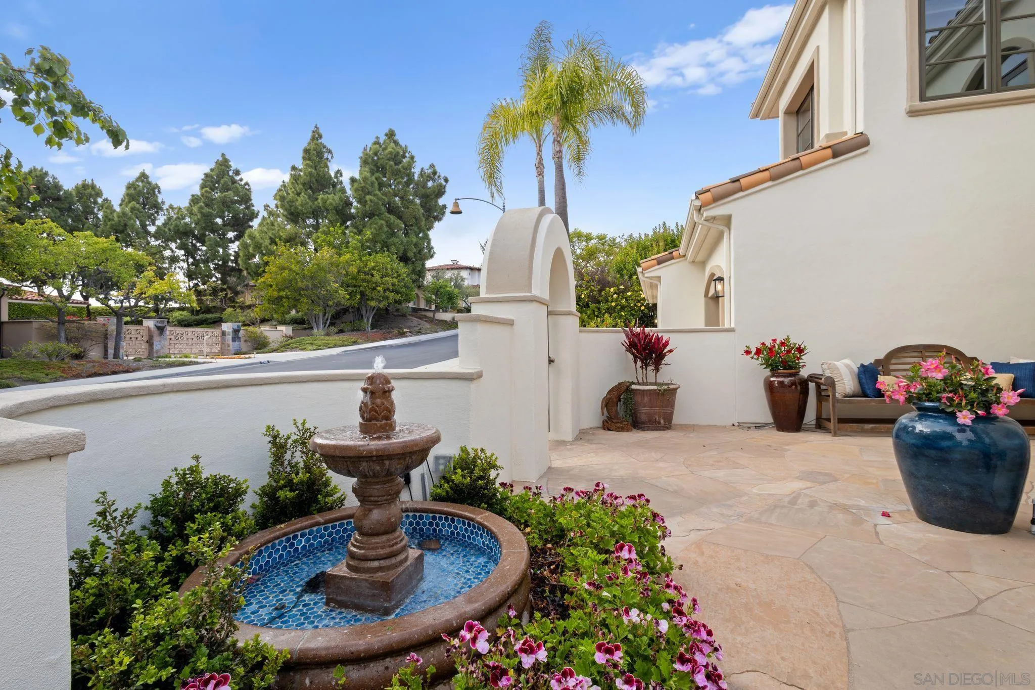 Carlsbad, California, 92011, United States, 5 Bedrooms Bedrooms, ,5 BathroomsBathrooms,Residential,Pending,2045548