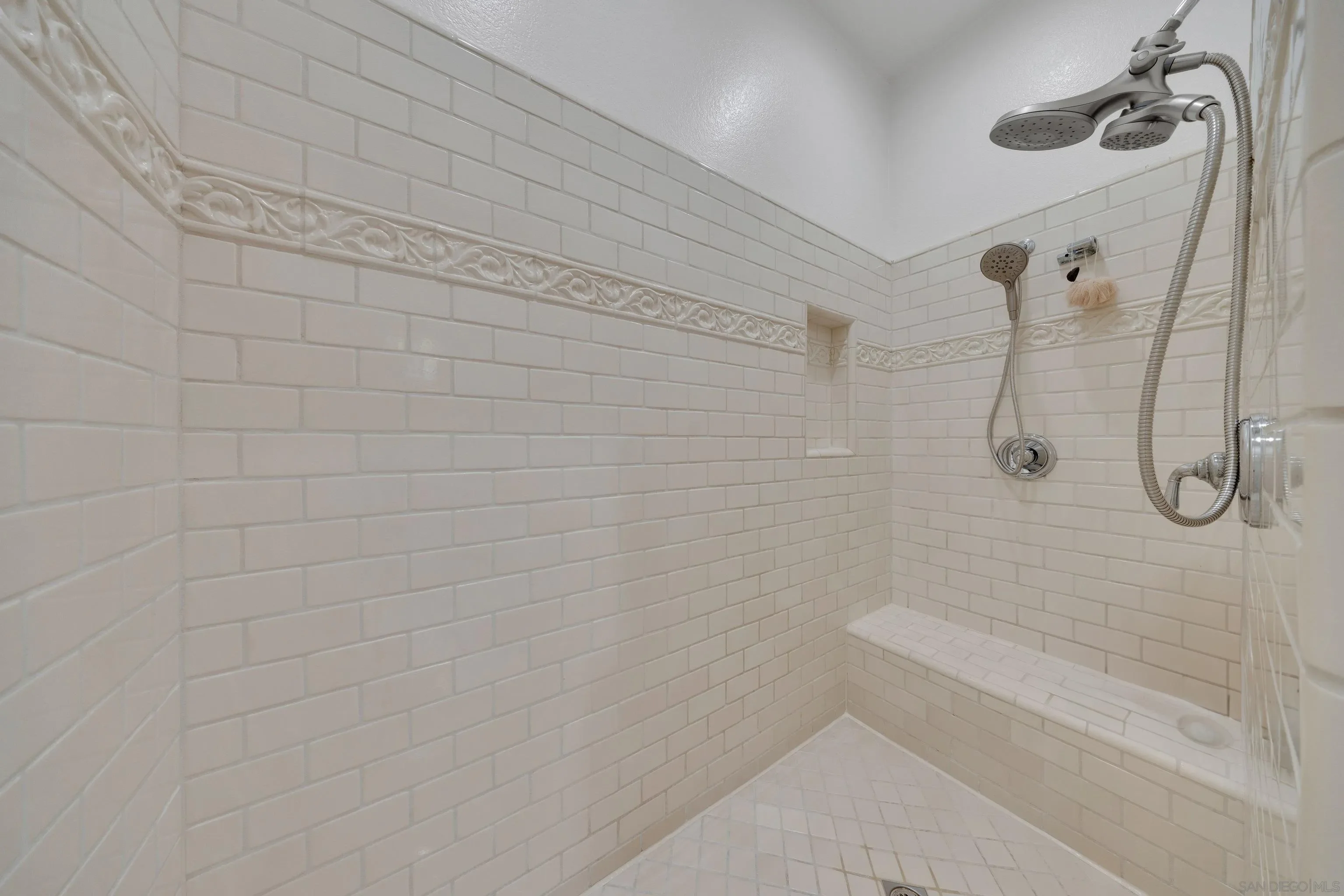 San Diego, California, 92127, United States, 5 Bedrooms Bedrooms, ,6 BathroomsBathrooms,Residential,Active,1936639