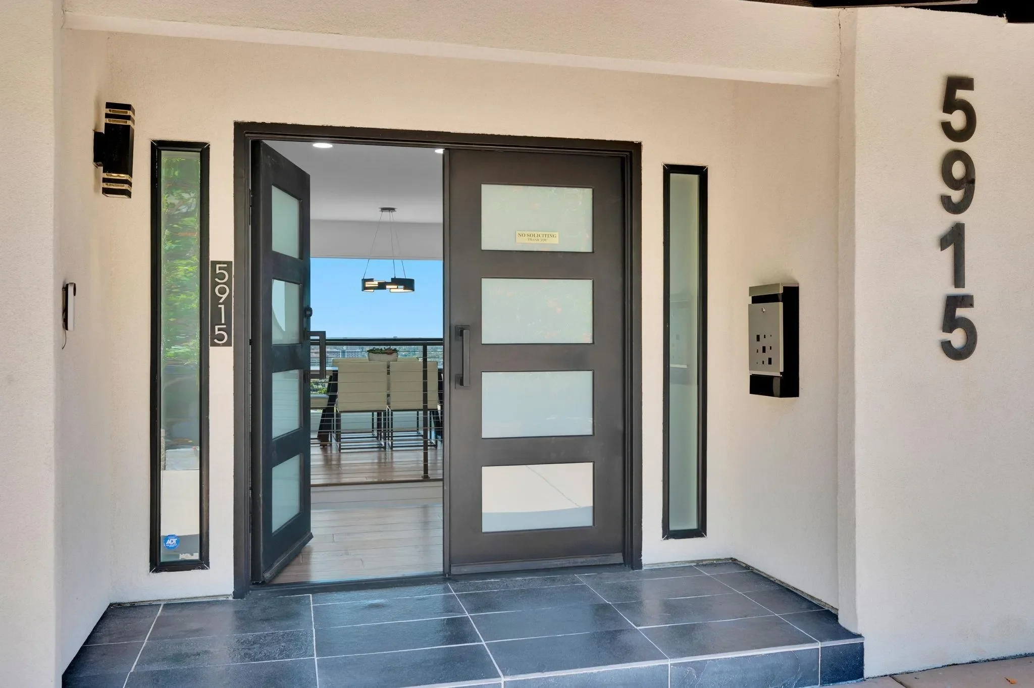 San Diego, California, 92120, United States, 4 Bedrooms Bedrooms, ,4 BathroomsBathrooms,Residential,Active,2042189