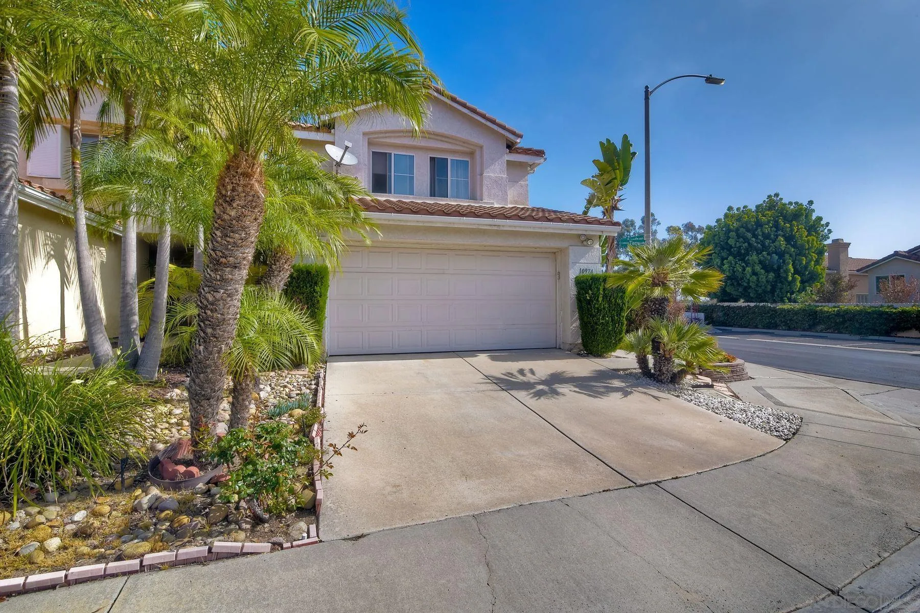 San Diego, California, 92131, United States, 4 Bedrooms Bedrooms, ,3 BathroomsBathrooms,Residential,Active,2044573