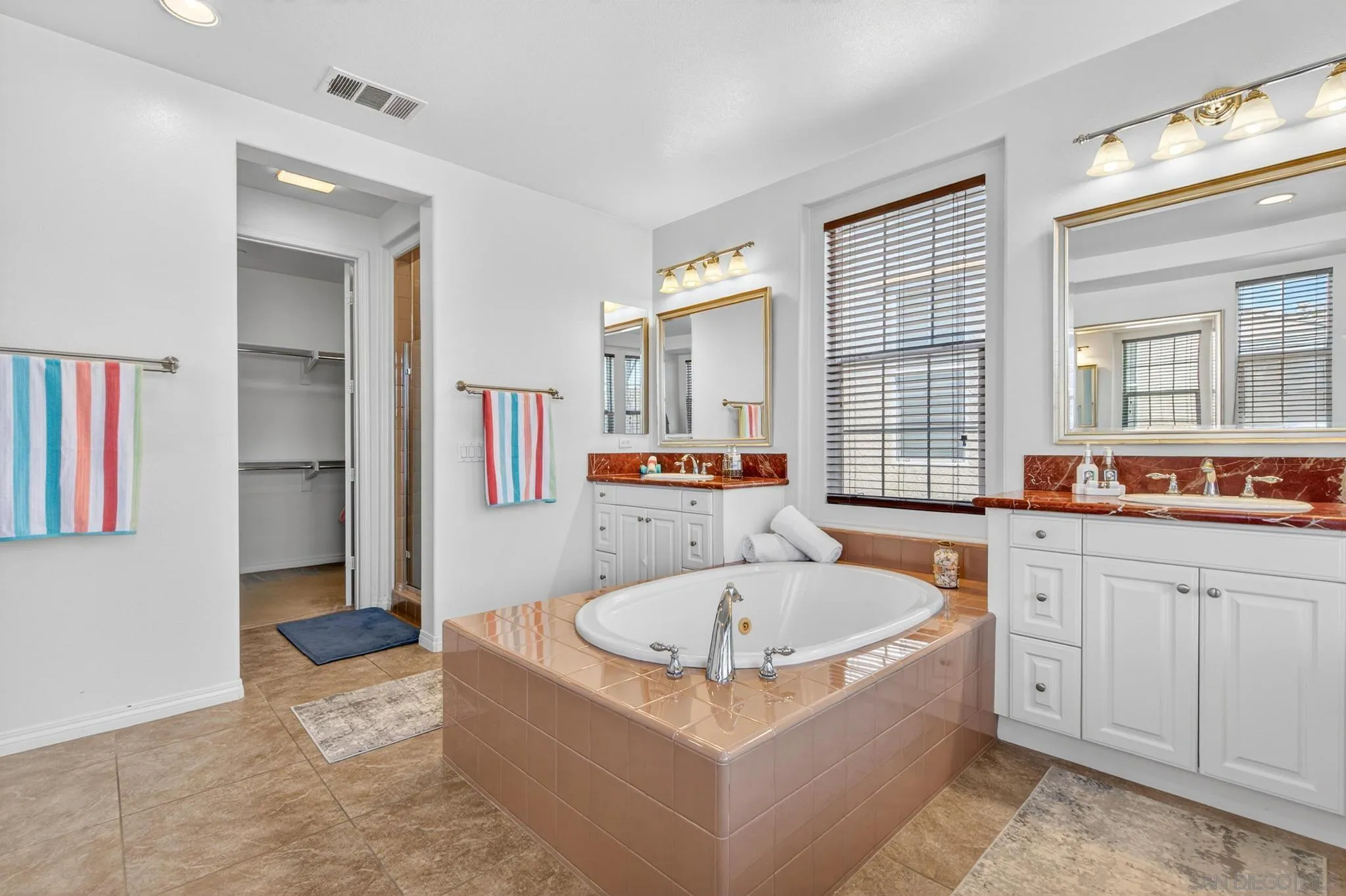 San Diego, California, 92127, United States, 4 Bedrooms Bedrooms, ,4 BathroomsBathrooms,Residential,Active,2045024