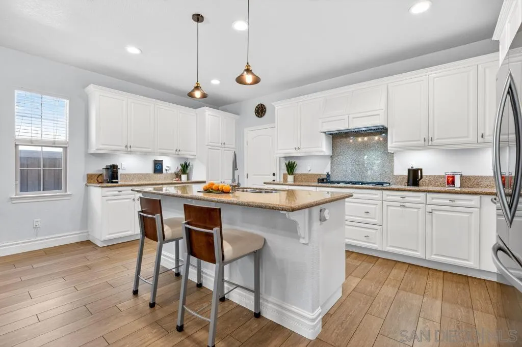 San Diego, California, 92127, United States, 5 Bedrooms Bedrooms, ,3 BathroomsBathrooms,Residential,Active,2041350