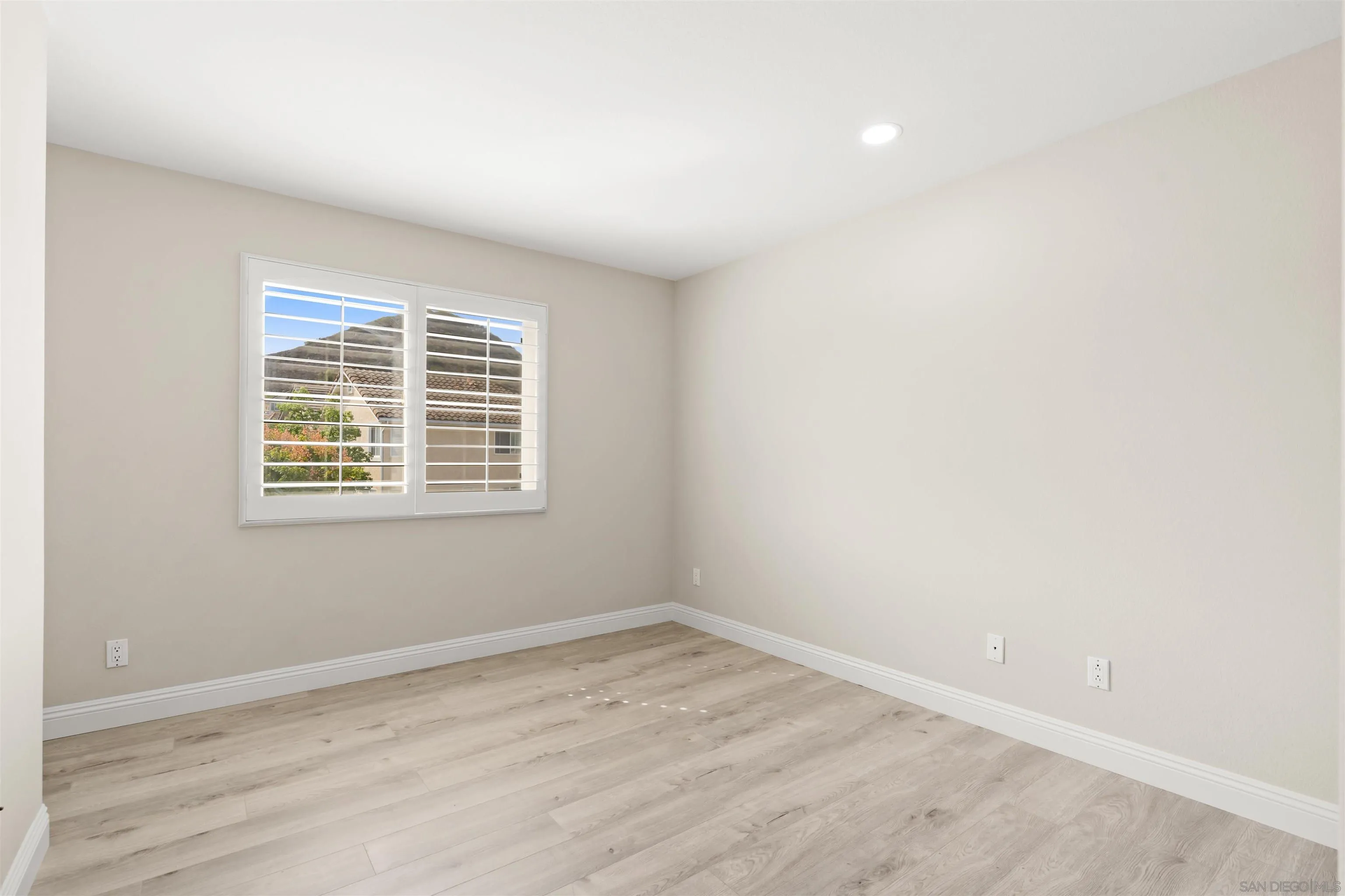 San Diego, California, 92128, United States, 3 Bedrooms Bedrooms, ,3 BathroomsBathrooms,Residential,Active,1945480