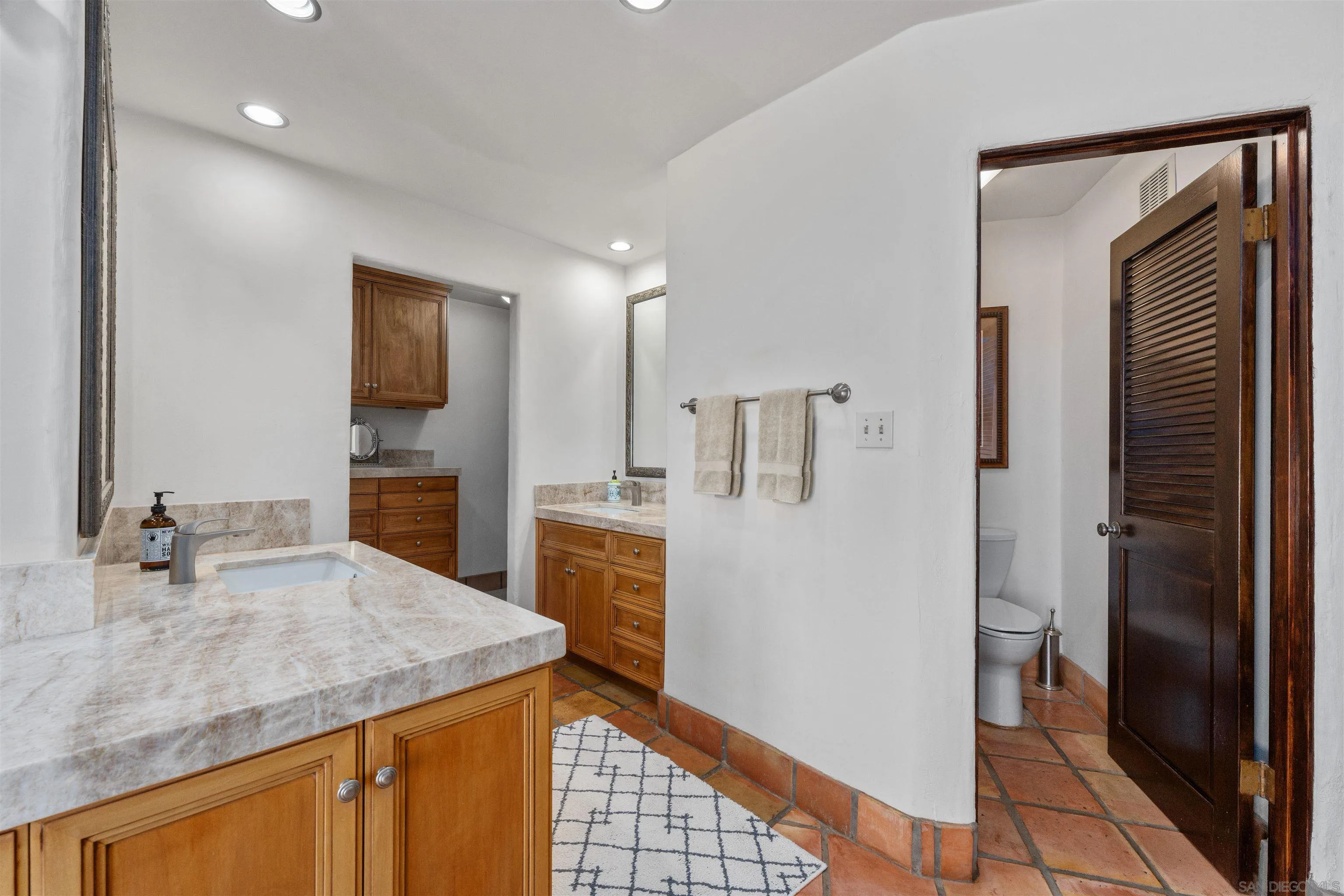 Poway, California, 92064, United States, 5 Bedrooms Bedrooms, ,4 BathroomsBathrooms,Residential,Active,1973638