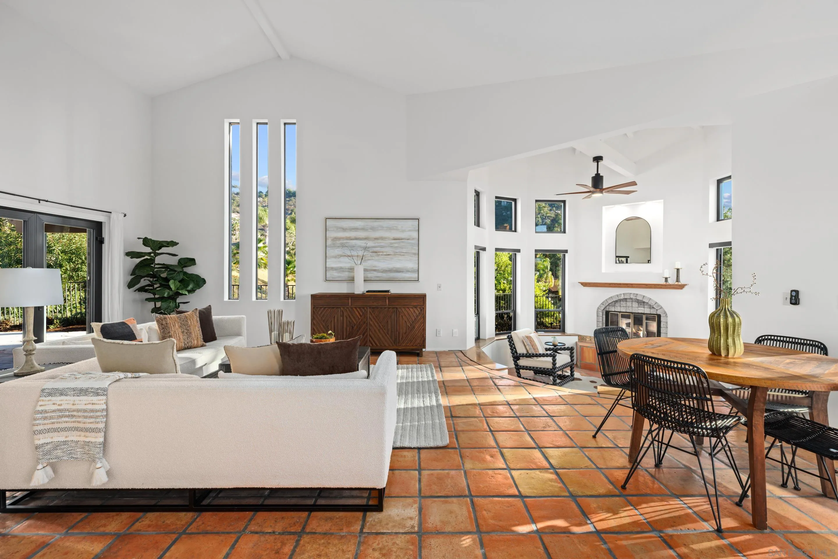 Poway, California, 92064, United States, 4 Bedrooms Bedrooms, ,4 BathroomsBathrooms,Residential,Active,1943826