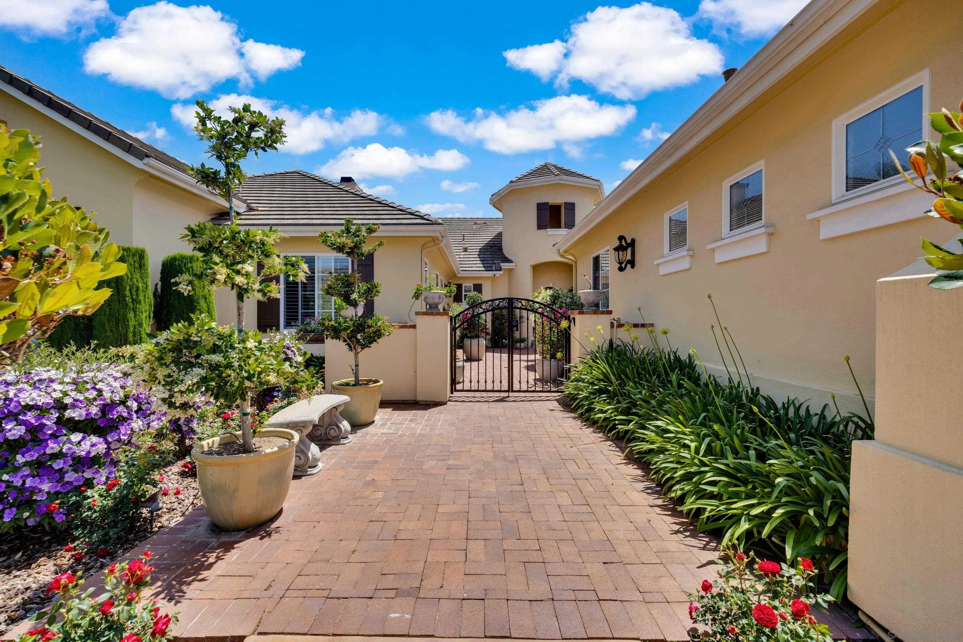 San Diego, California, 92127, United States, 5 Bedrooms Bedrooms, ,6 BathroomsBathrooms,Residential,Active,1936639