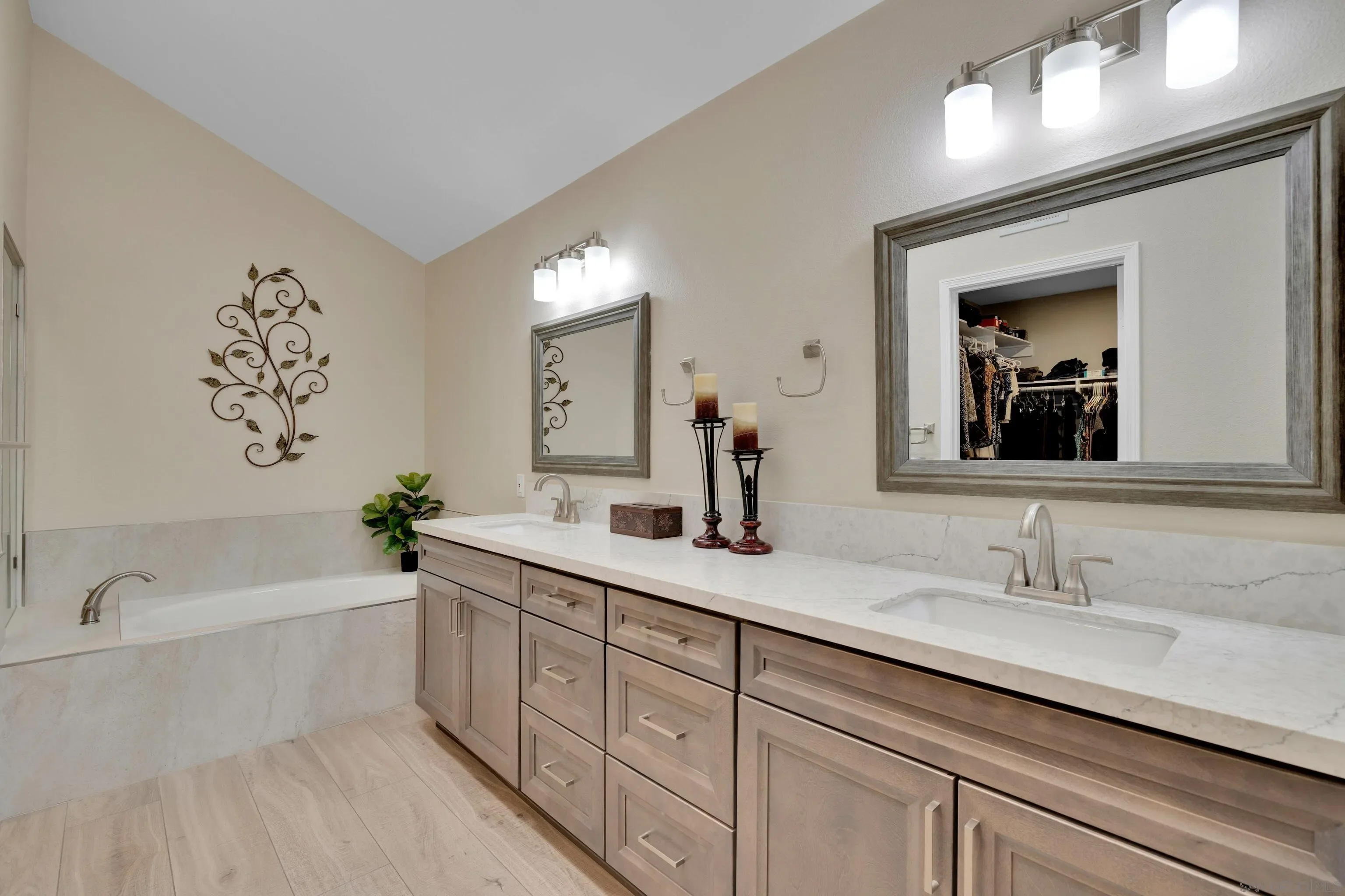 San Diego, California, 92128, United States, 3 Bedrooms Bedrooms, ,2 BathroomsBathrooms,Residential,Active,1936620