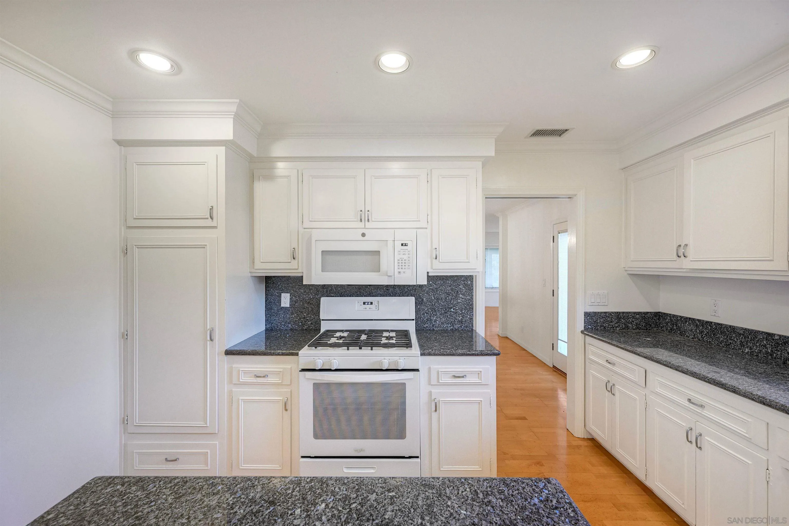 San Diego, California, 92128, United States, 3 Bedrooms Bedrooms, ,2 BathroomsBathrooms,Residential,Active,2003553