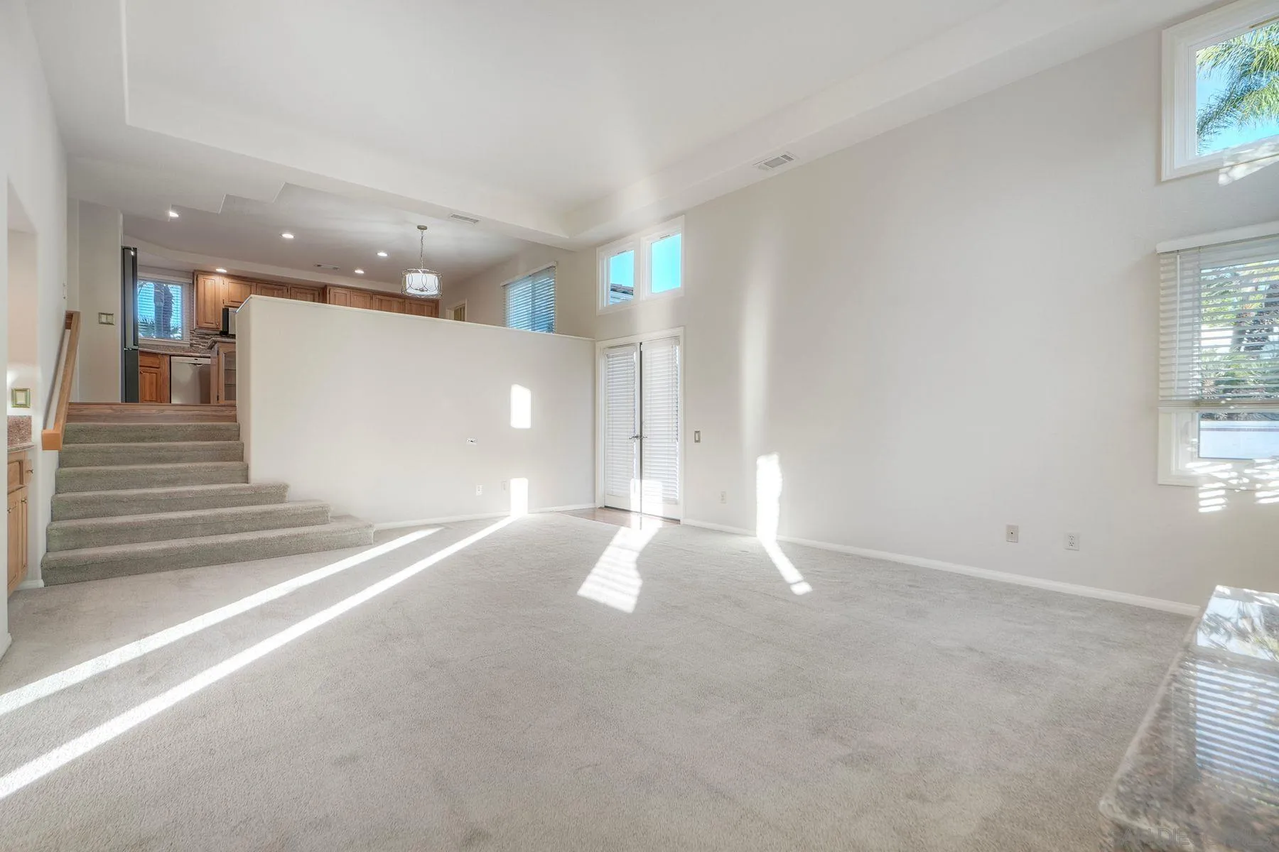 Escondido, California, 92029, United States, 4 Bedrooms Bedrooms, ,4 BathroomsBathrooms,Residential,Active,1995277