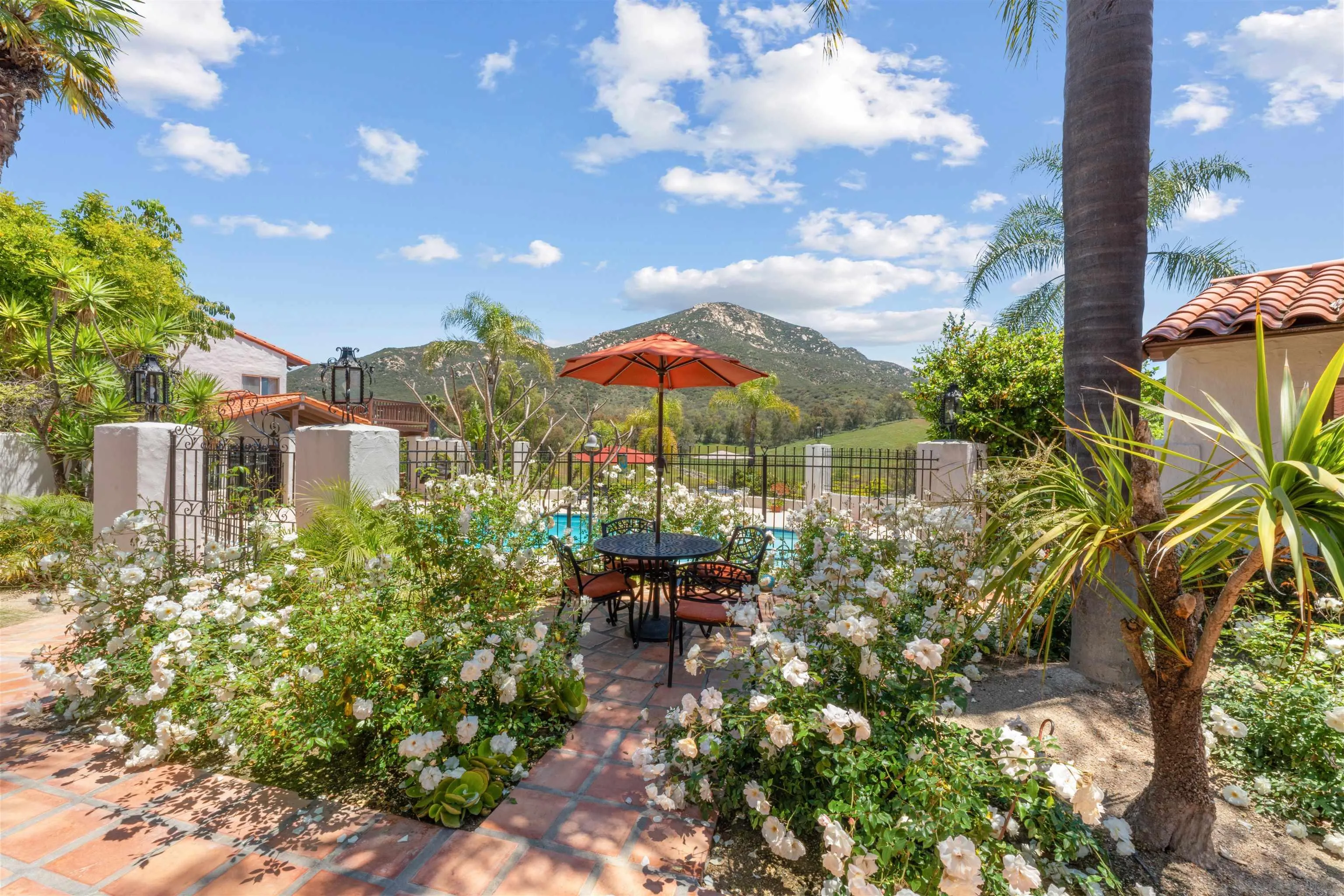 Poway, California, 92064, United States, 5 Bedrooms Bedrooms, ,4 BathroomsBathrooms,Residential,Active,1973638