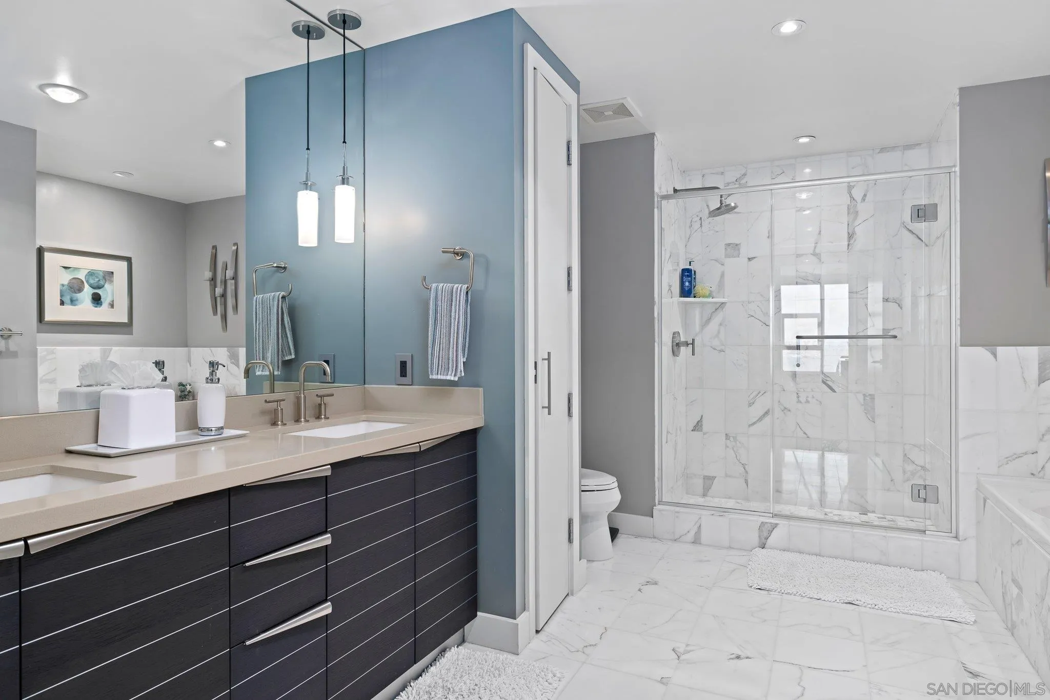 San Diego, California, 92101, United States, 2 Bedrooms Bedrooms, ,3 BathroomsBathrooms,Residential,Active,2032885