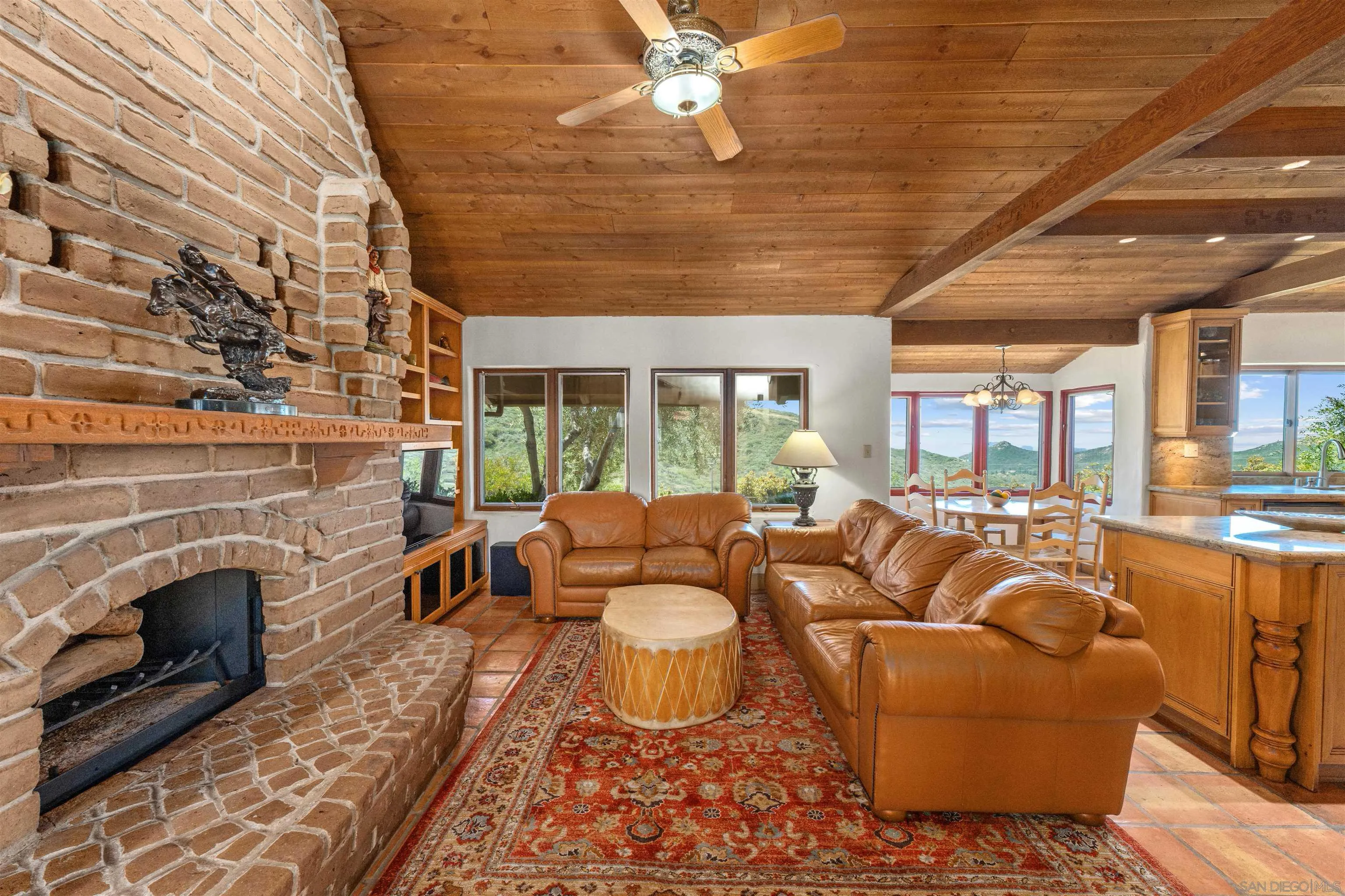 Poway, California, 92064, United States, 5 Bedrooms Bedrooms, ,4 BathroomsBathrooms,Residential,Active,1973638