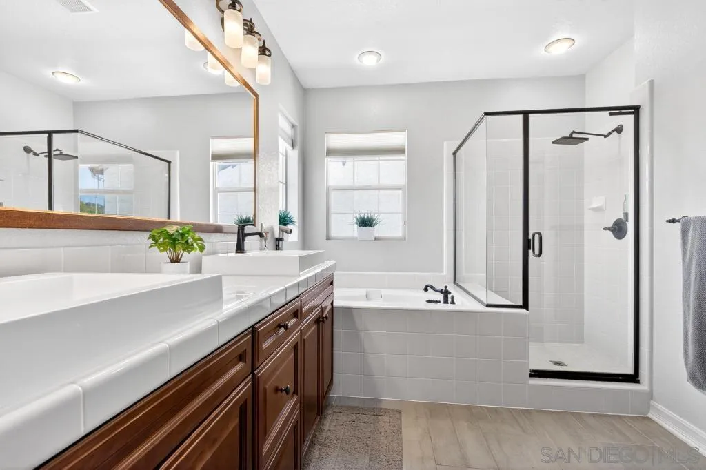 San Diego, California, 92127, United States, 5 Bedrooms Bedrooms, ,3 BathroomsBathrooms,Residential,Active,2041350