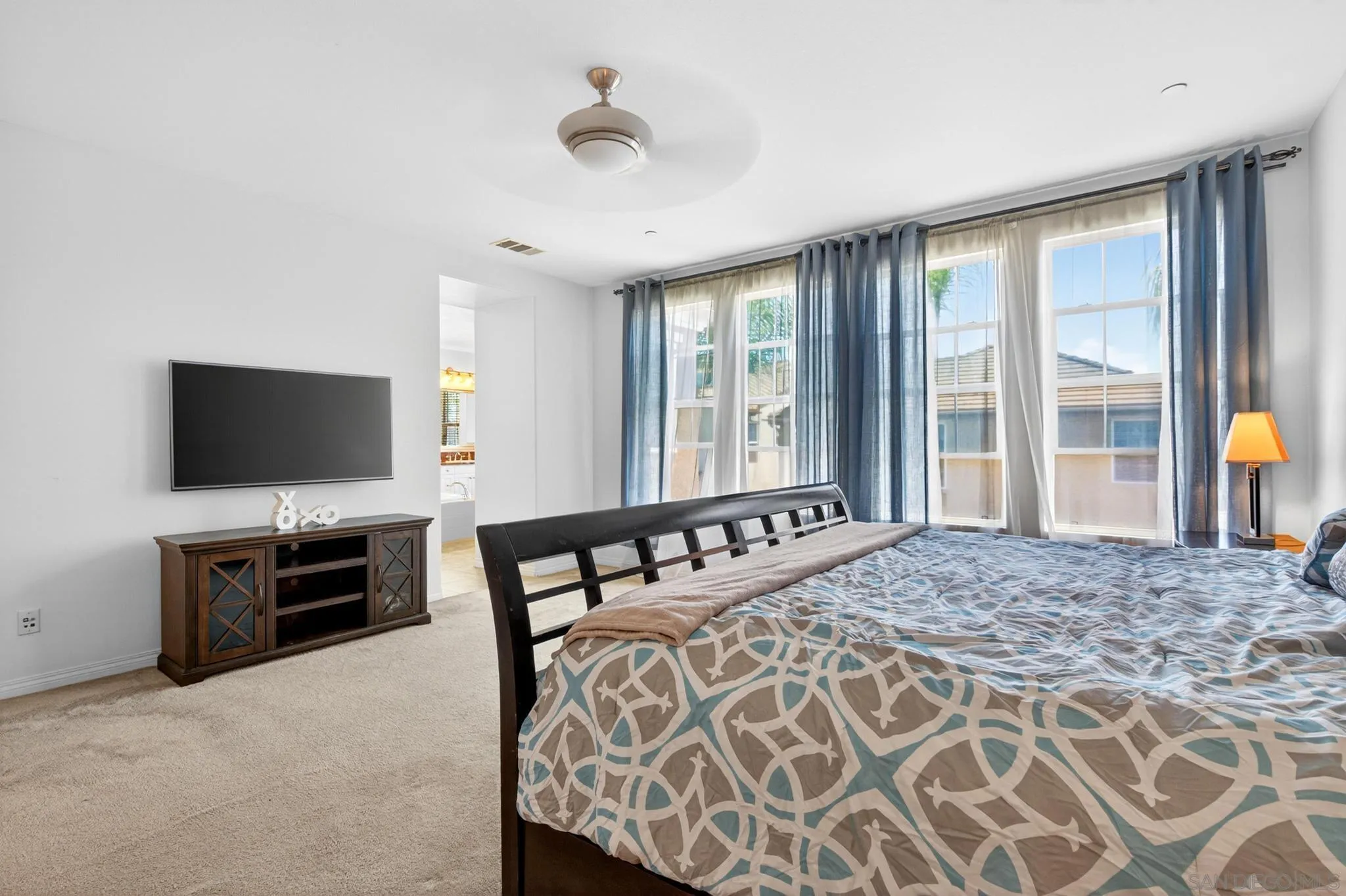 San Diego, California, 92127, United States, 4 Bedrooms Bedrooms, ,4 BathroomsBathrooms,Residential,Active,2045024