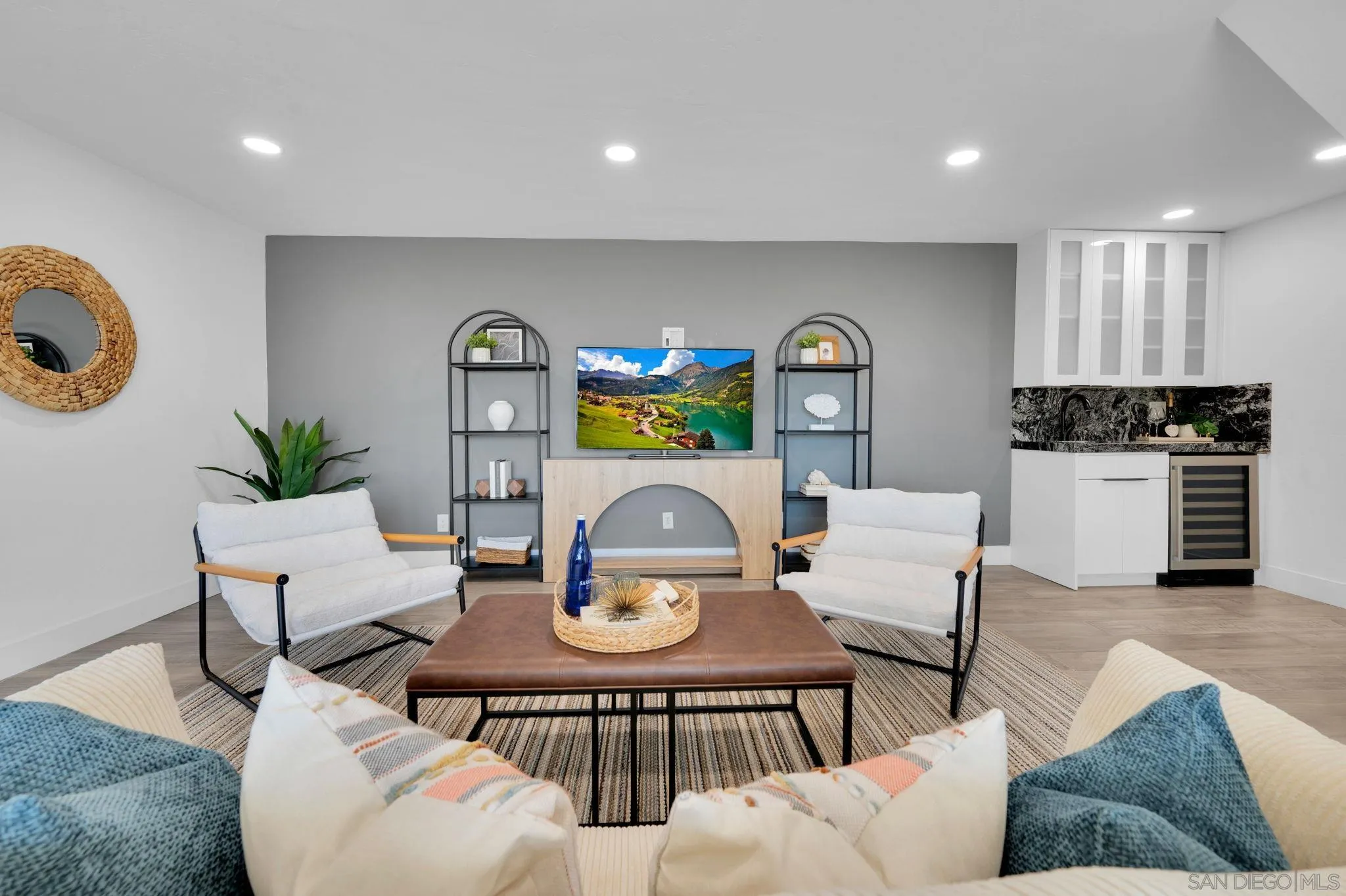 San Diego, California, 92120, United States, 4 Bedrooms Bedrooms, ,4 BathroomsBathrooms,Residential,Active,2042189