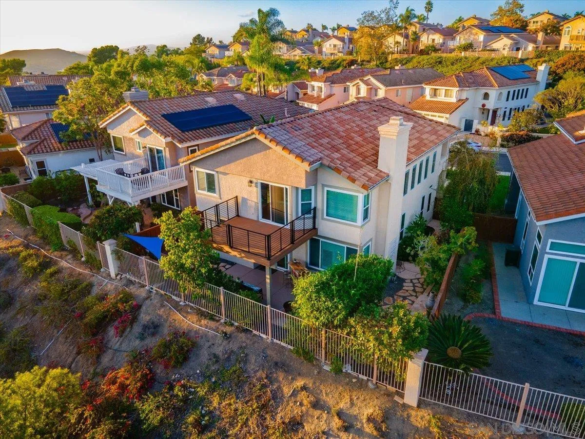 Escondido, California, 92026, United States, 5 Bedrooms Bedrooms, ,3 BathroomsBathrooms,Residential,Active,1970987