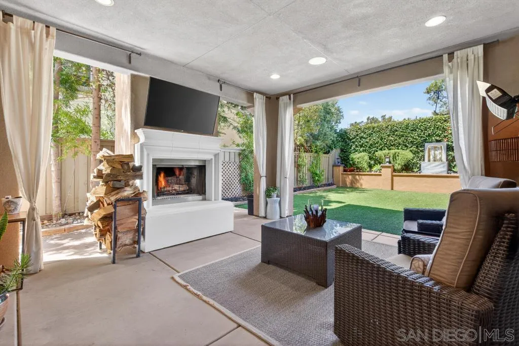San Diego, California, 92127, United States, 5 Bedrooms Bedrooms, ,3 BathroomsBathrooms,Residential,Active,2041350