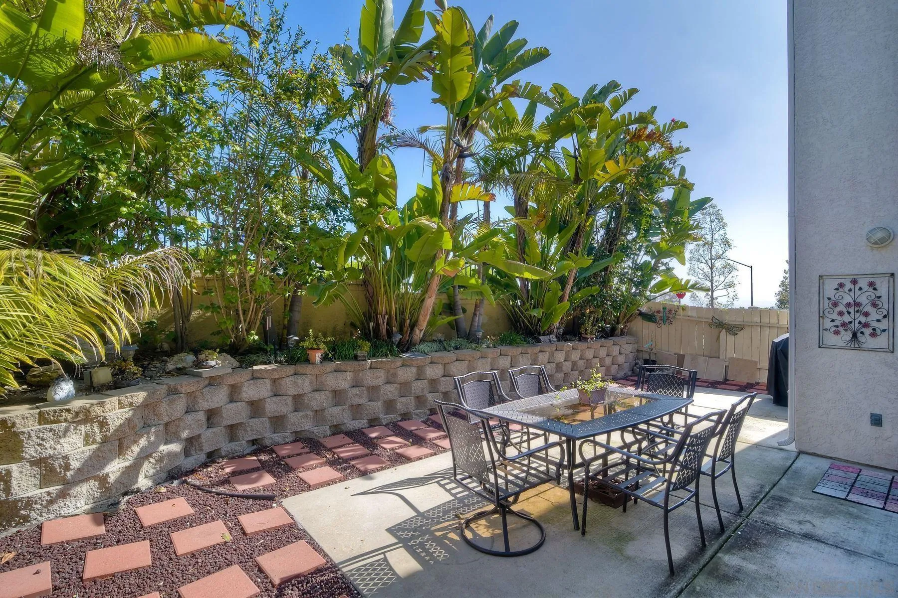 San Diego, California, 92131, United States, 4 Bedrooms Bedrooms, ,3 BathroomsBathrooms,Residential,Active,2044573