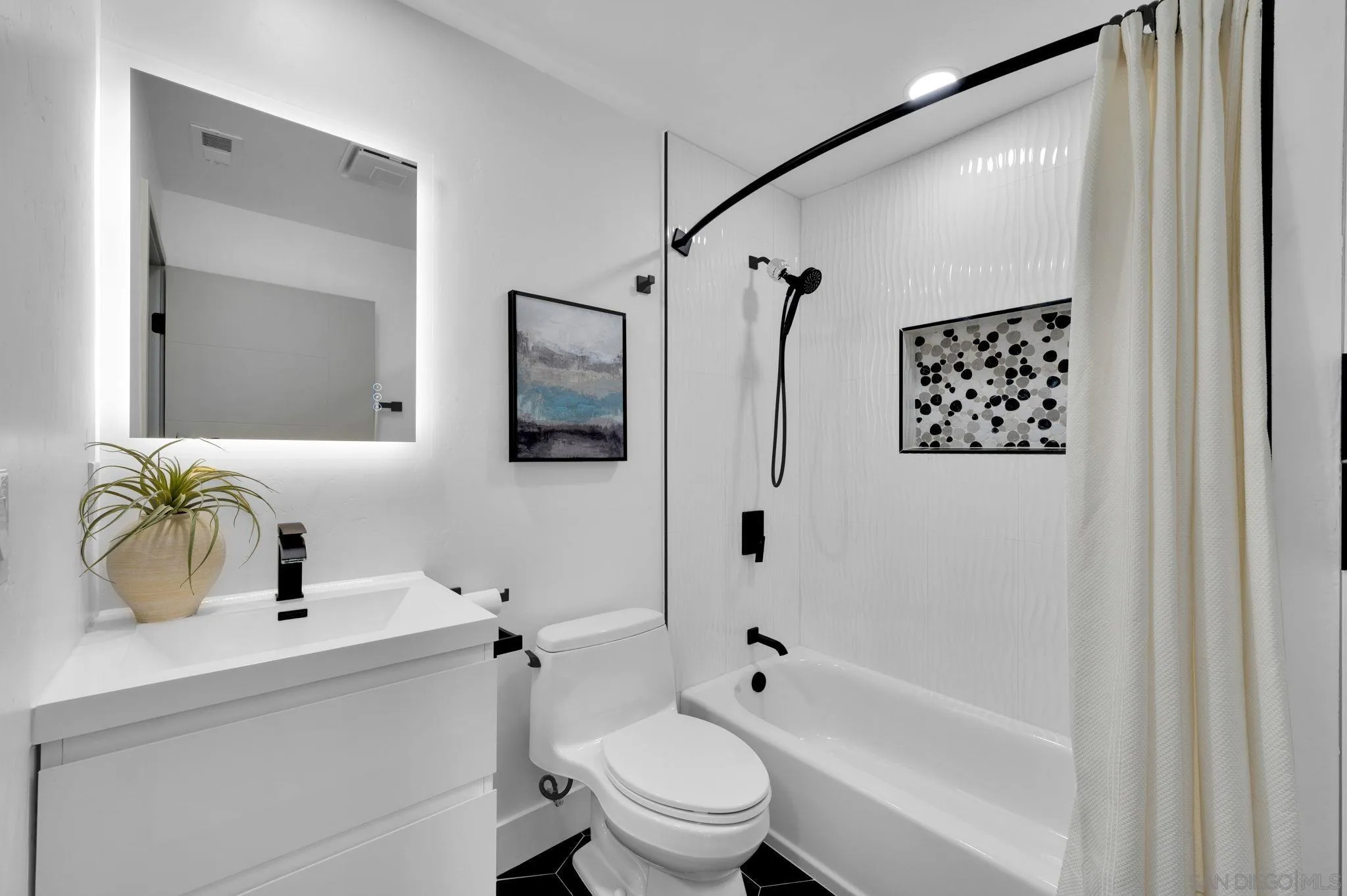 San Diego, California, 92120, United States, 4 Bedrooms Bedrooms, ,4 BathroomsBathrooms,Residential,Active,2042189