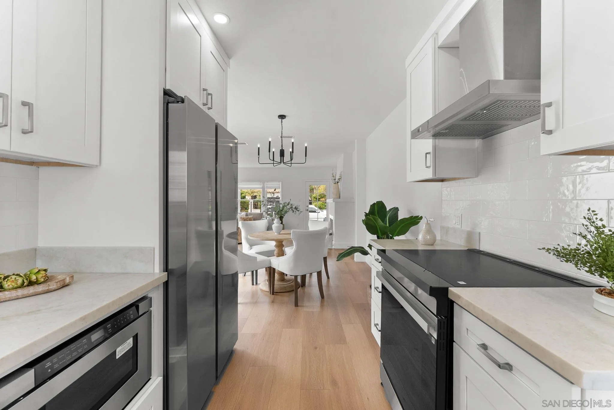 La Jolla, California, 92037, United States, 2 Bedrooms Bedrooms, ,1 BathroomBathrooms,Residential,Active,1945222