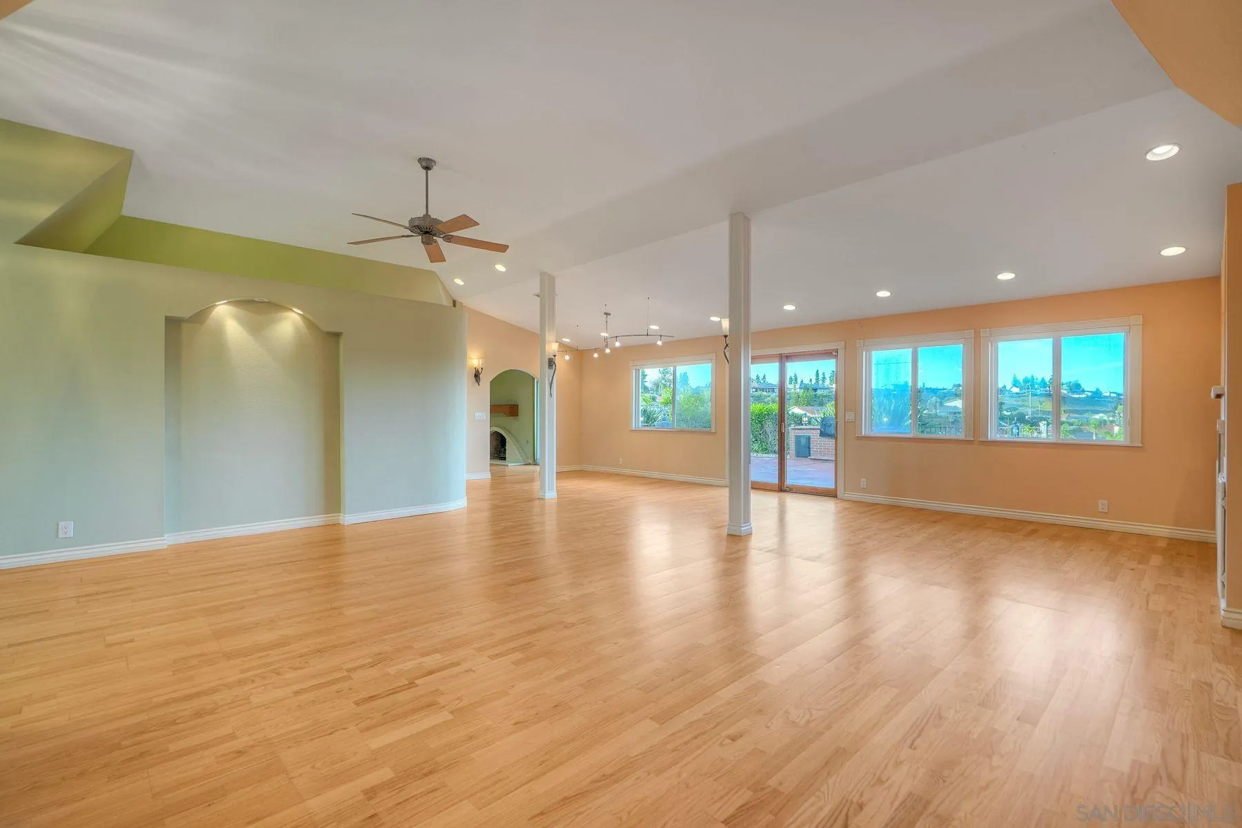 San Diego, California, 92128, United States, 3 Bedrooms Bedrooms, ,3 BathroomsBathrooms,Residential,Active,1990587