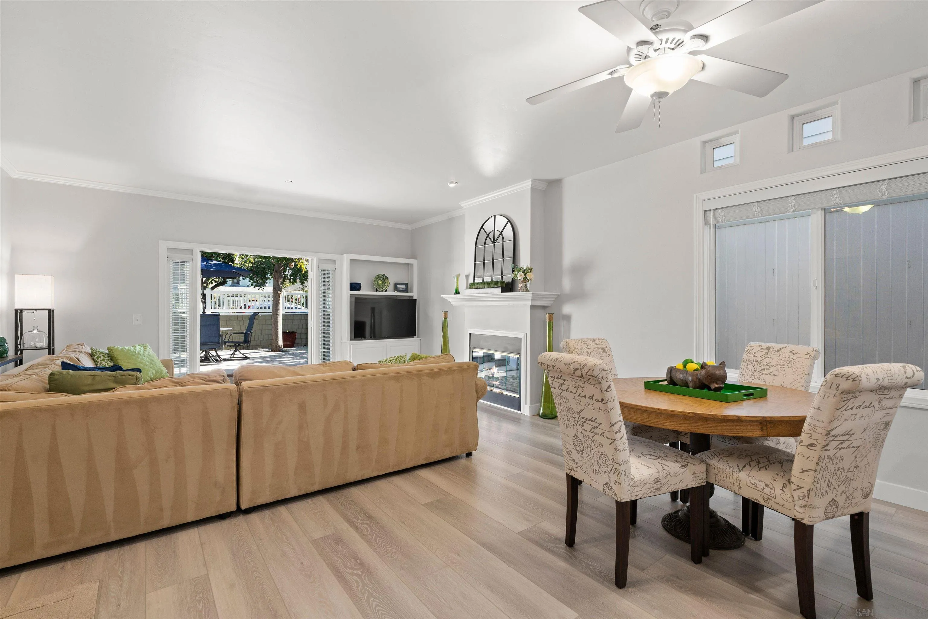 Coronado, California, 92118, United States, 2 Bedrooms Bedrooms, ,2 BathroomsBathrooms,Residential,Active,2013406