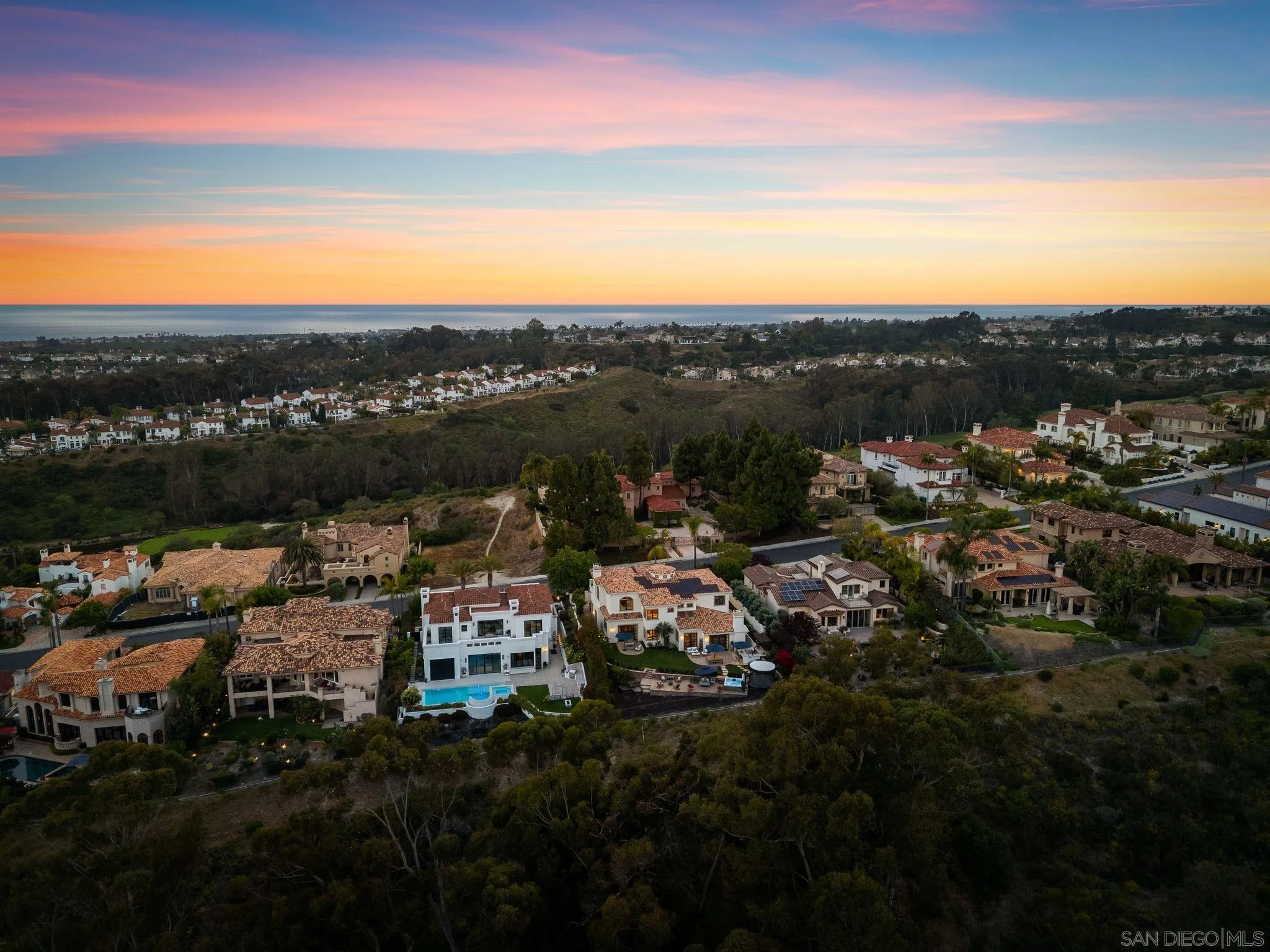 Carlsbad, California, 92011, United States, 5 Bedrooms Bedrooms, ,5 BathroomsBathrooms,Residential,Pending,2045548