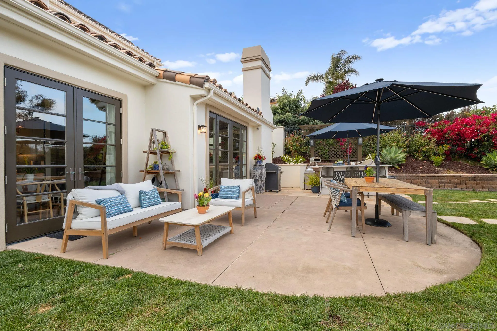 Carlsbad, California, 92011, United States, 5 Bedrooms Bedrooms, ,5 BathroomsBathrooms,Residential,Pending,2045548
