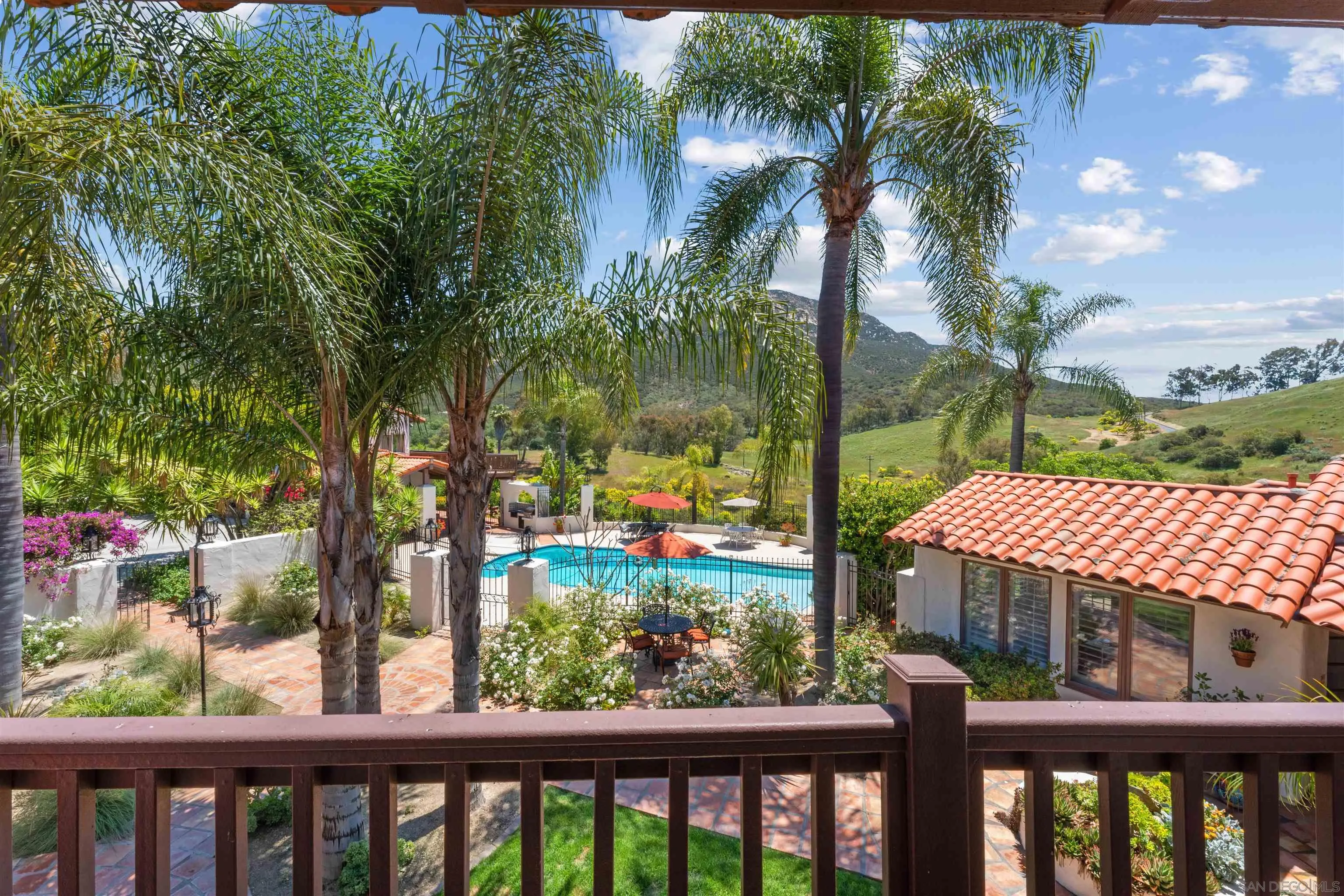 Poway, California, 92064, United States, 5 Bedrooms Bedrooms, ,4 BathroomsBathrooms,Residential,Active,1973638