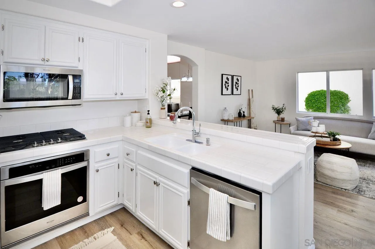 San Diego, California, 92131, United States, 3 Bedrooms Bedrooms, ,3 BathroomsBathrooms,Residential,Active,1973326