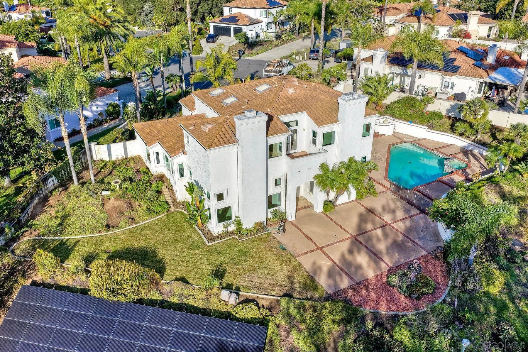 Escondido, California, 92029, United States, 4 Bedrooms Bedrooms, ,4 BathroomsBathrooms,Residential,Active,1995277