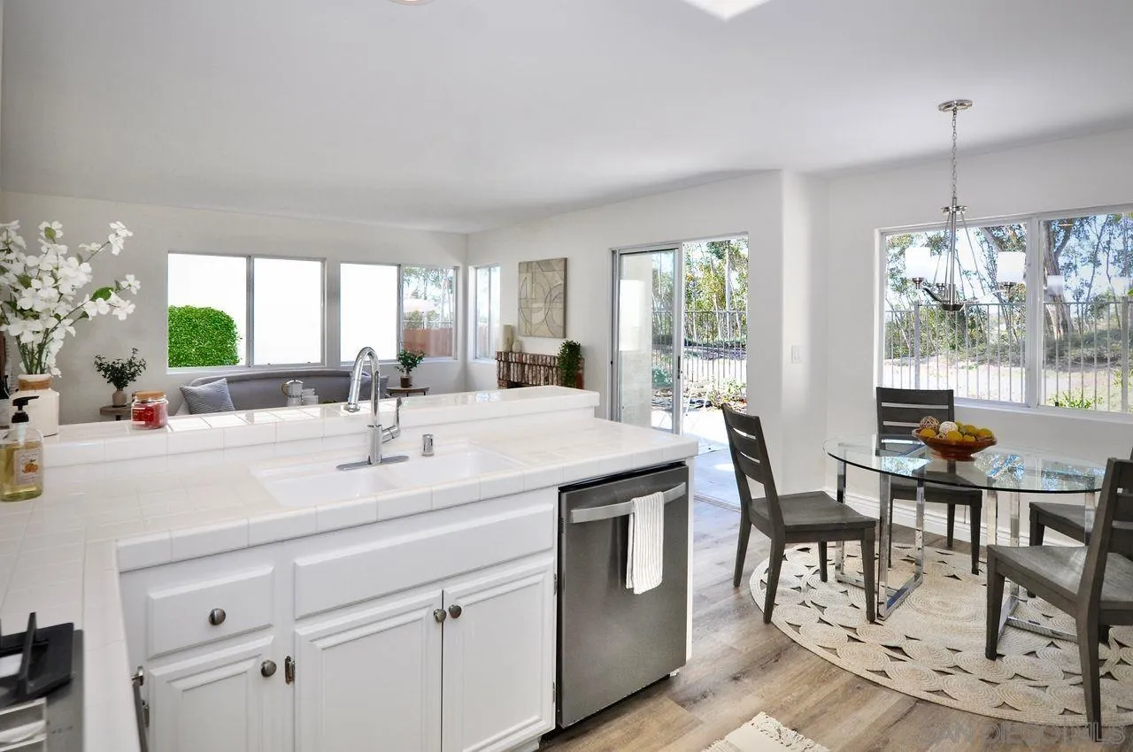 San Diego, California, 92131, United States, 3 Bedrooms Bedrooms, ,3 BathroomsBathrooms,Residential,Active,1973326