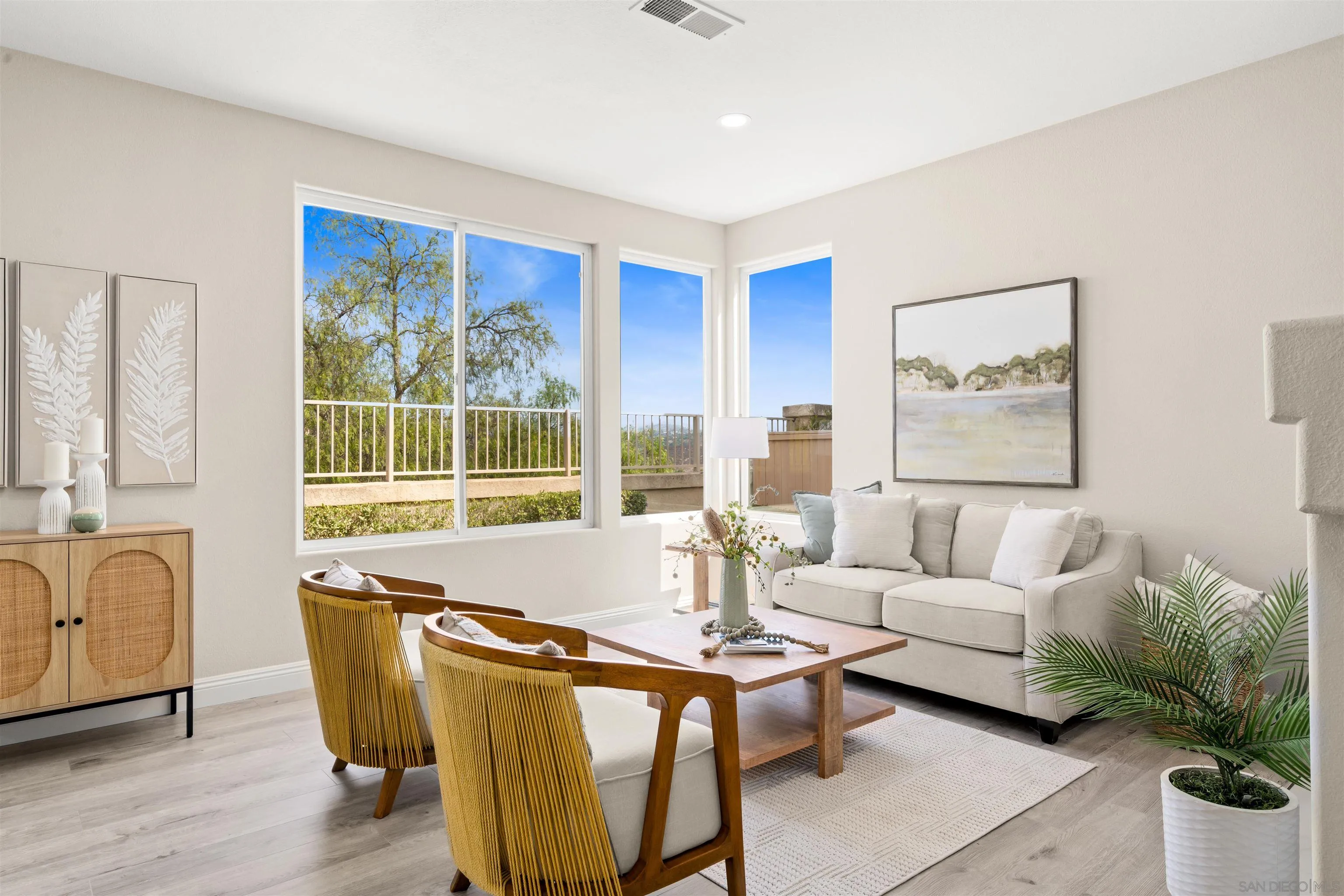 San Diego, California, 92128, United States, 3 Bedrooms Bedrooms, ,3 BathroomsBathrooms,Residential,Active,1945480