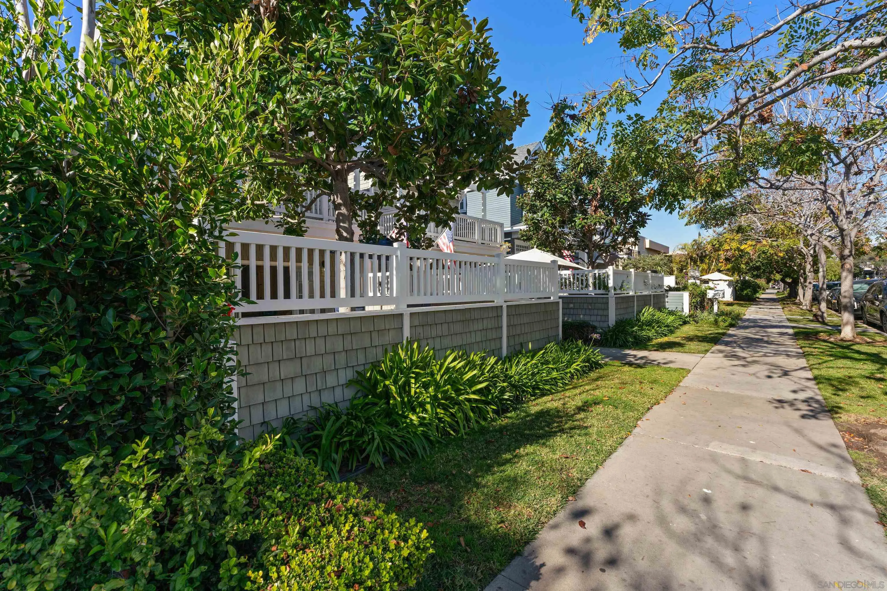 Coronado, California, 92118, United States, 2 Bedrooms Bedrooms, ,2 BathroomsBathrooms,Residential,Active,2013406